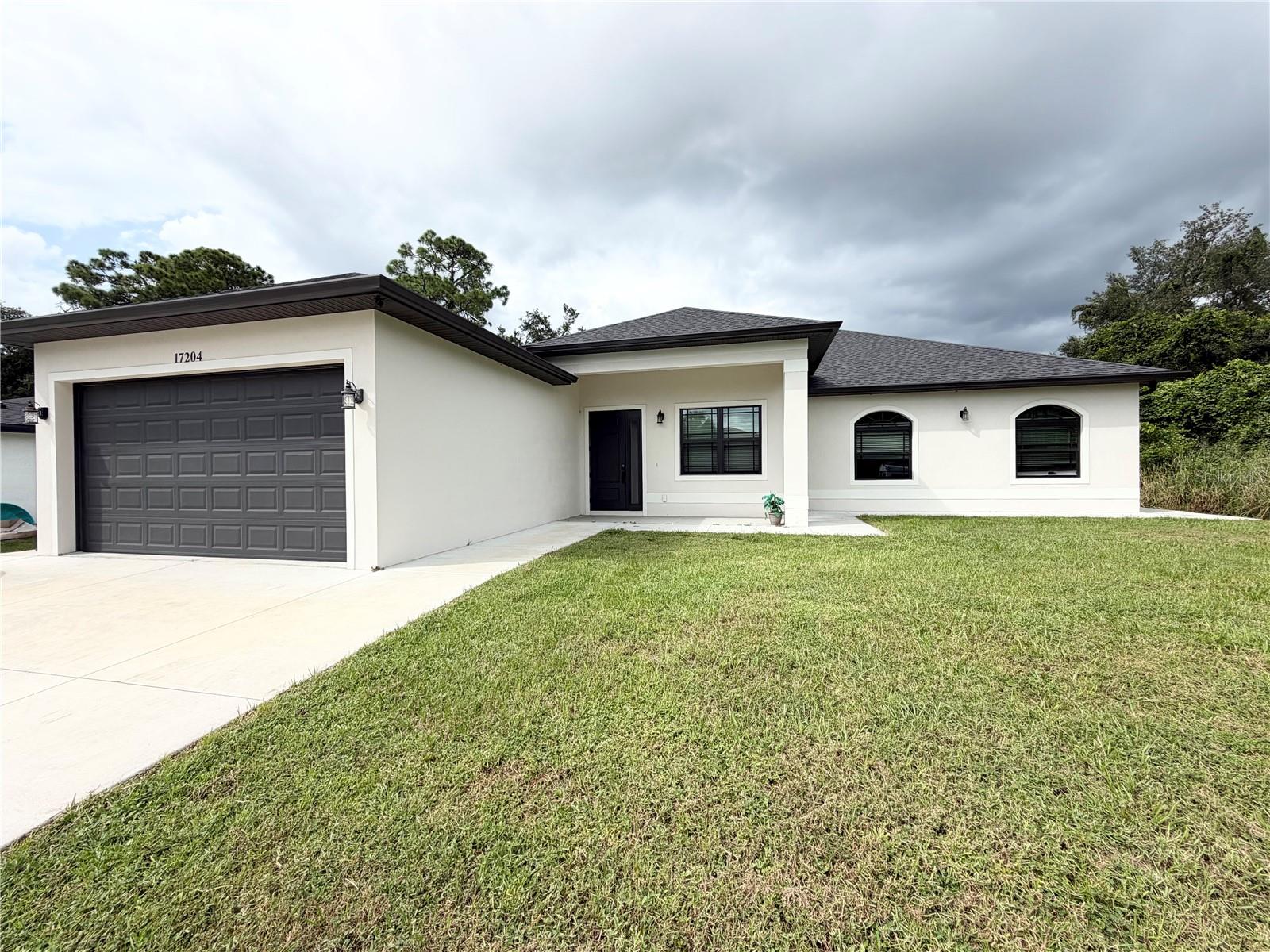 17204 Bonnie Ave Property Photo 1