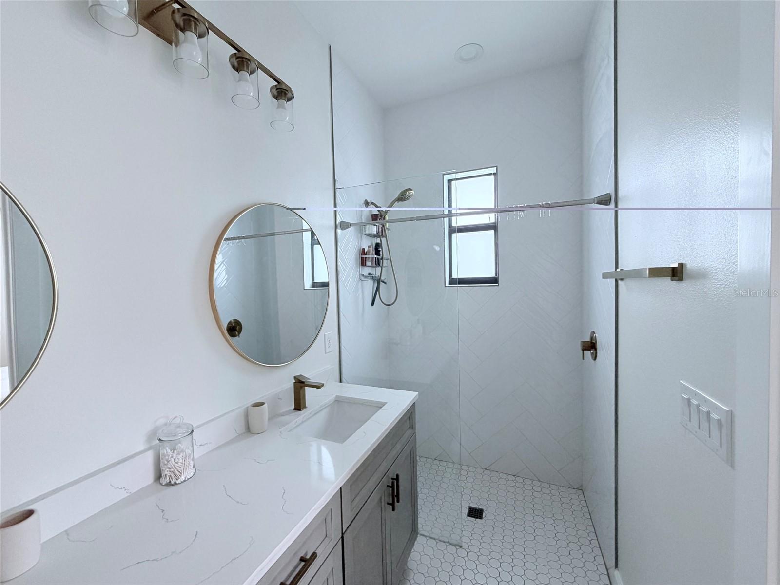17204 Bonnie Ave Property Photo 24