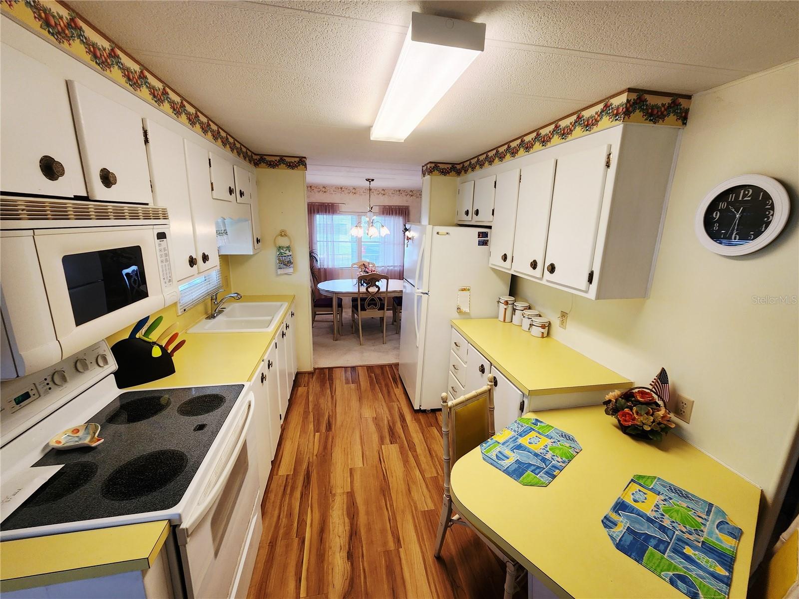 5408 Chateau Ln Property Photo 5