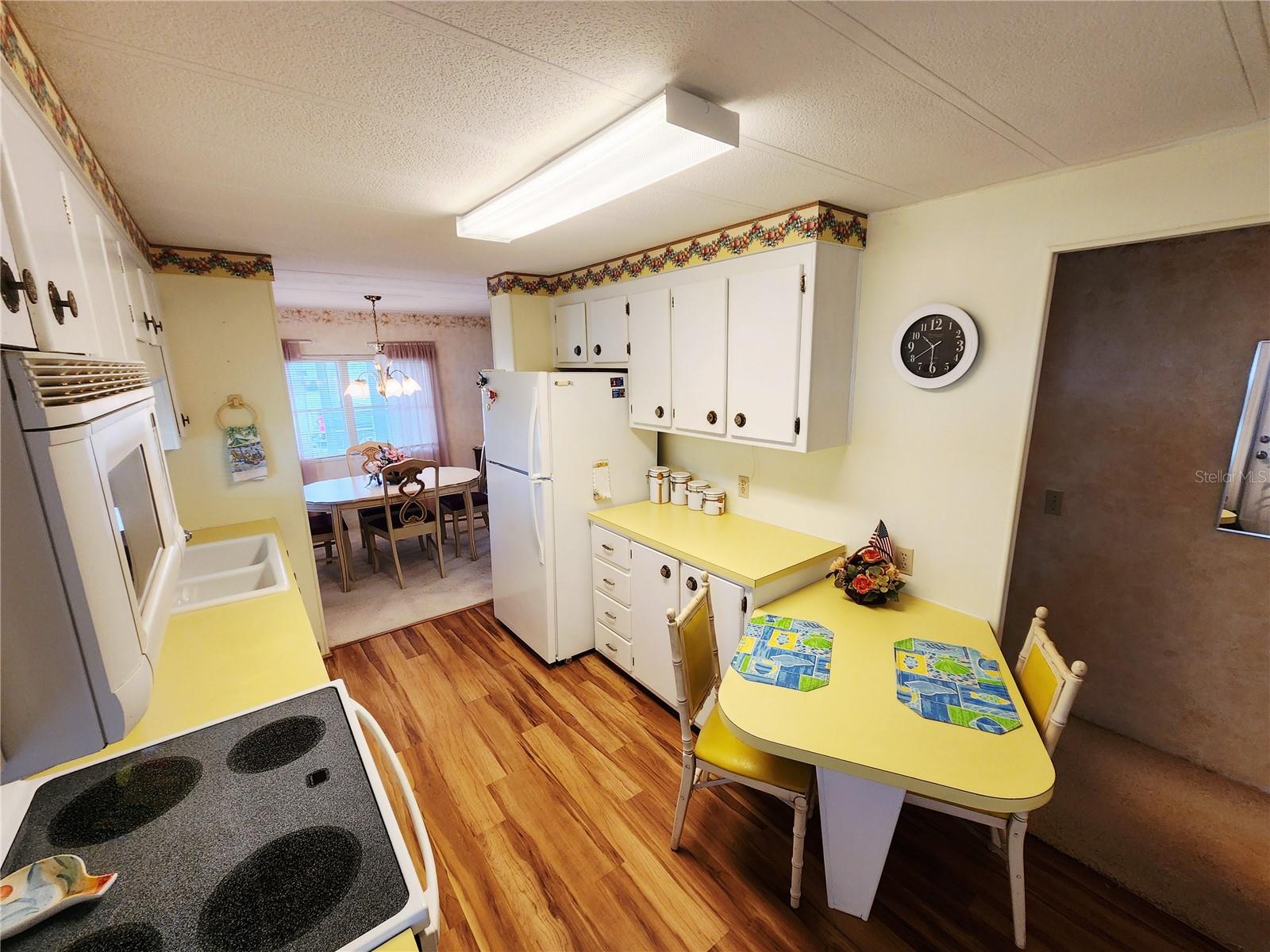 5408 Chateau Ln Property Photo 6