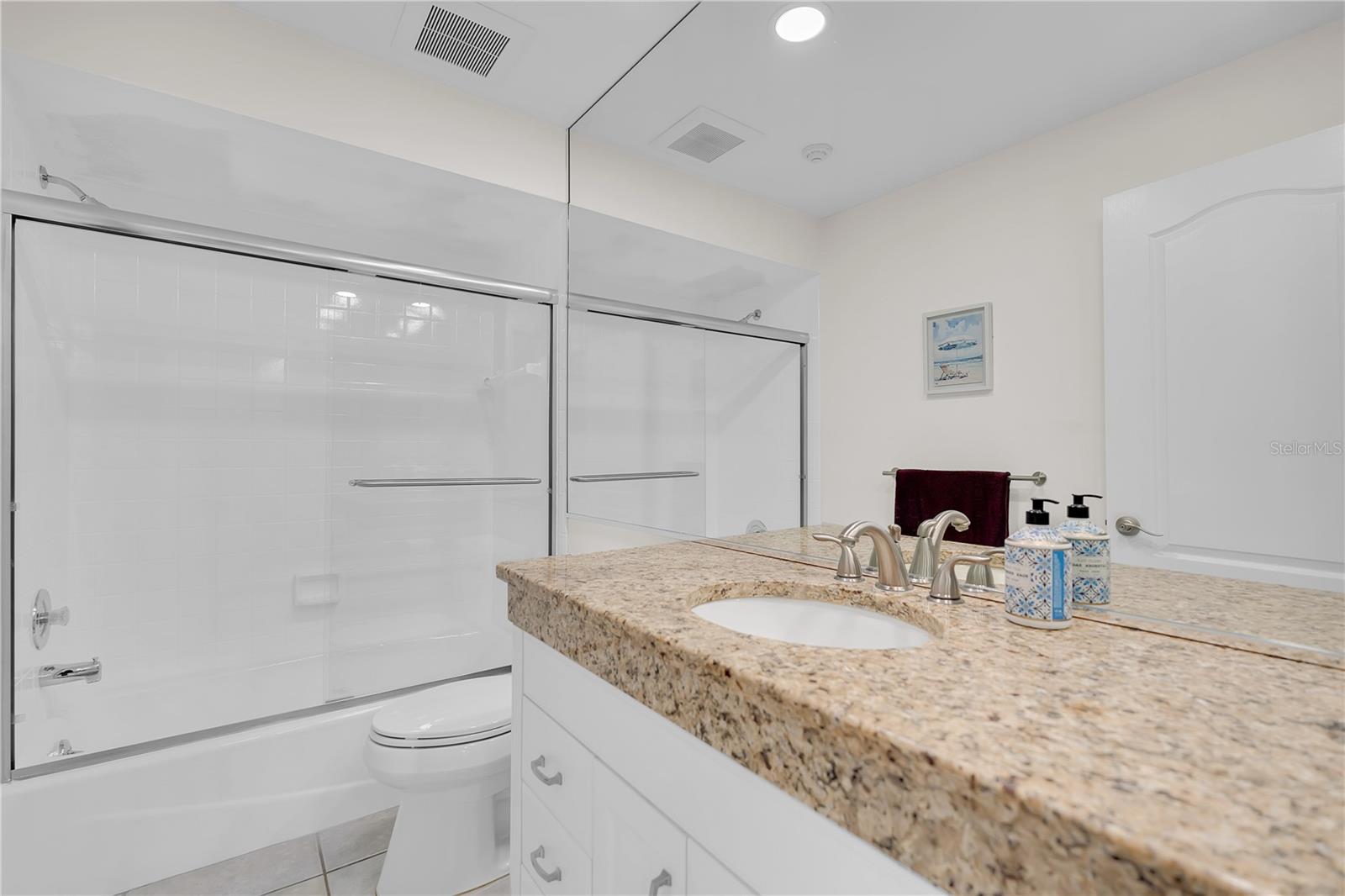 862 Hudson Ave #862 Property Photo 13