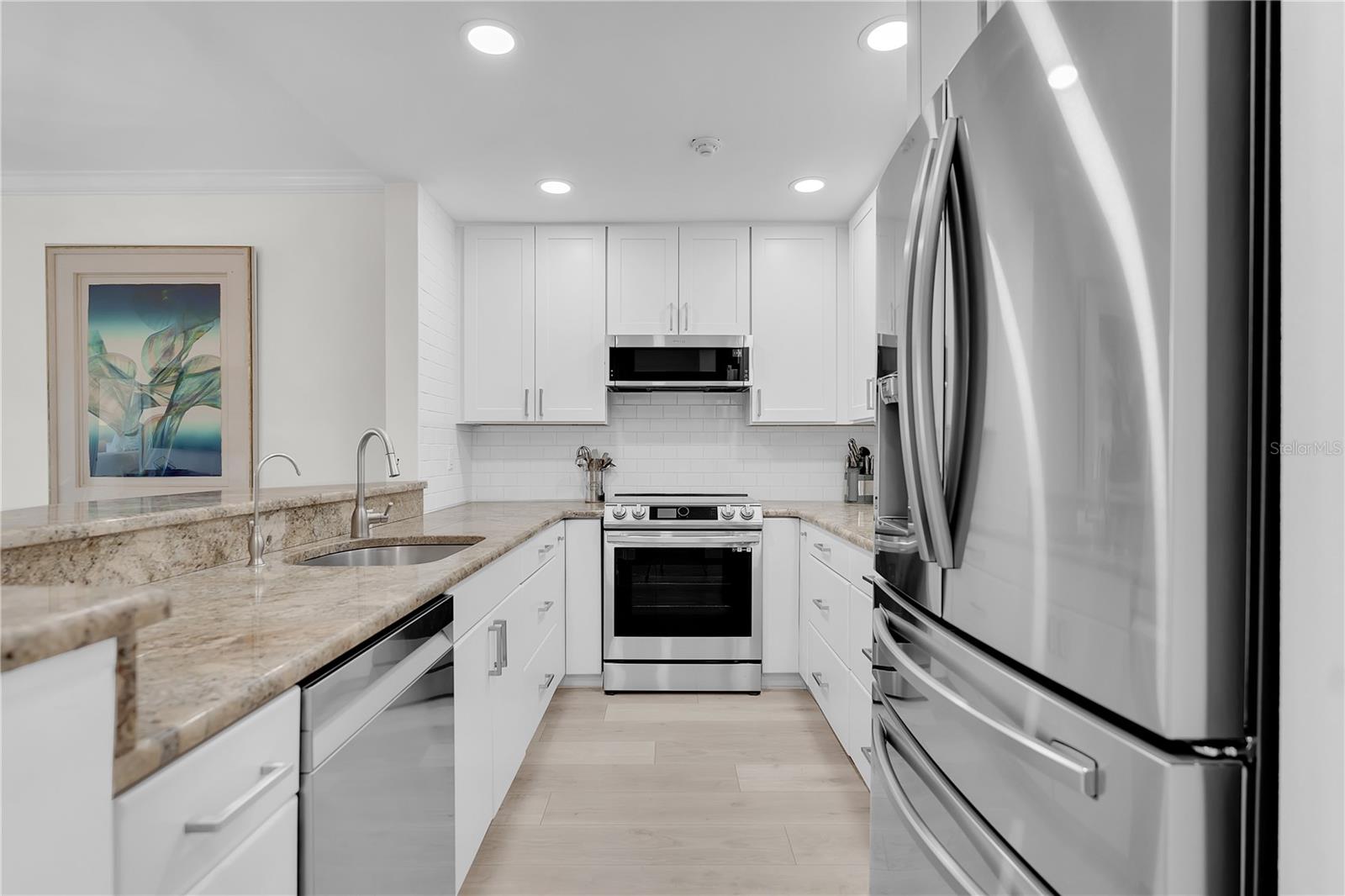 862 Hudson Ave #862 Property Photo 15