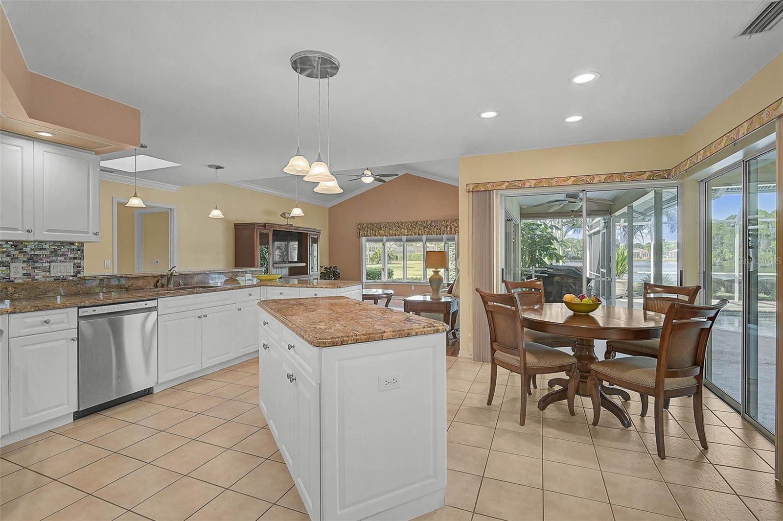 7570 Links Ct Property Photo 25