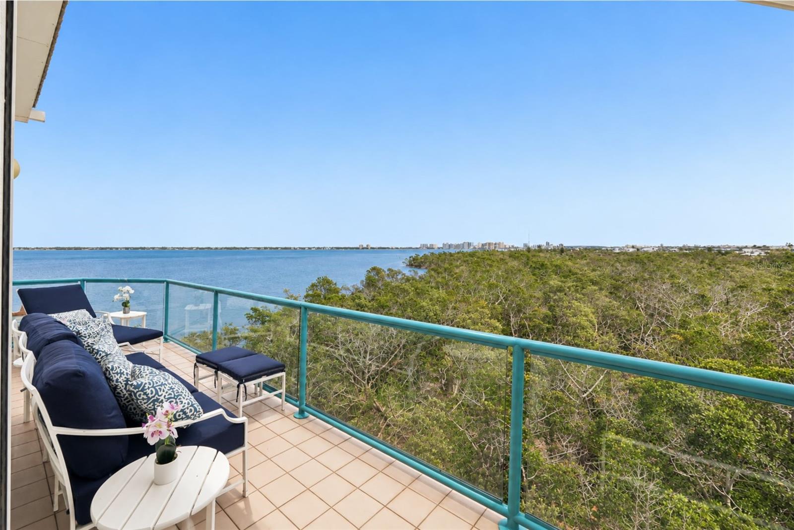 340 Gulf Of Mexico Dr #136 Property Photo 1