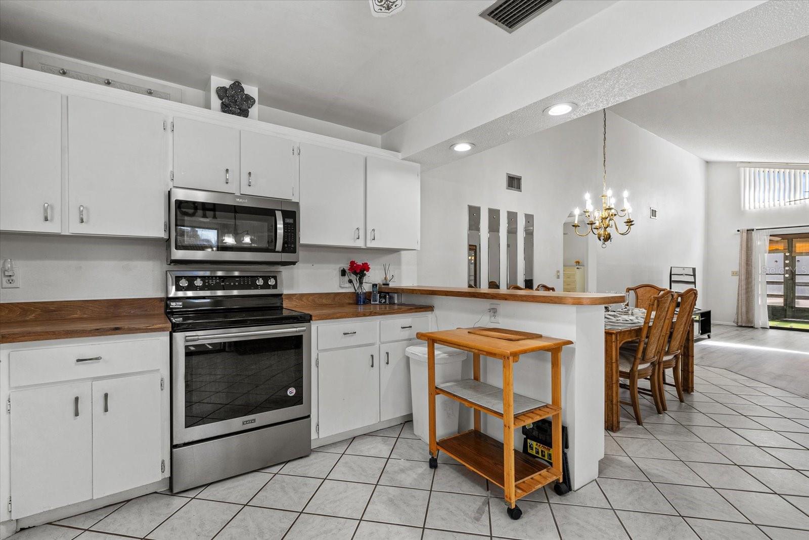 5400 34th St W #a12 Property Photo 11