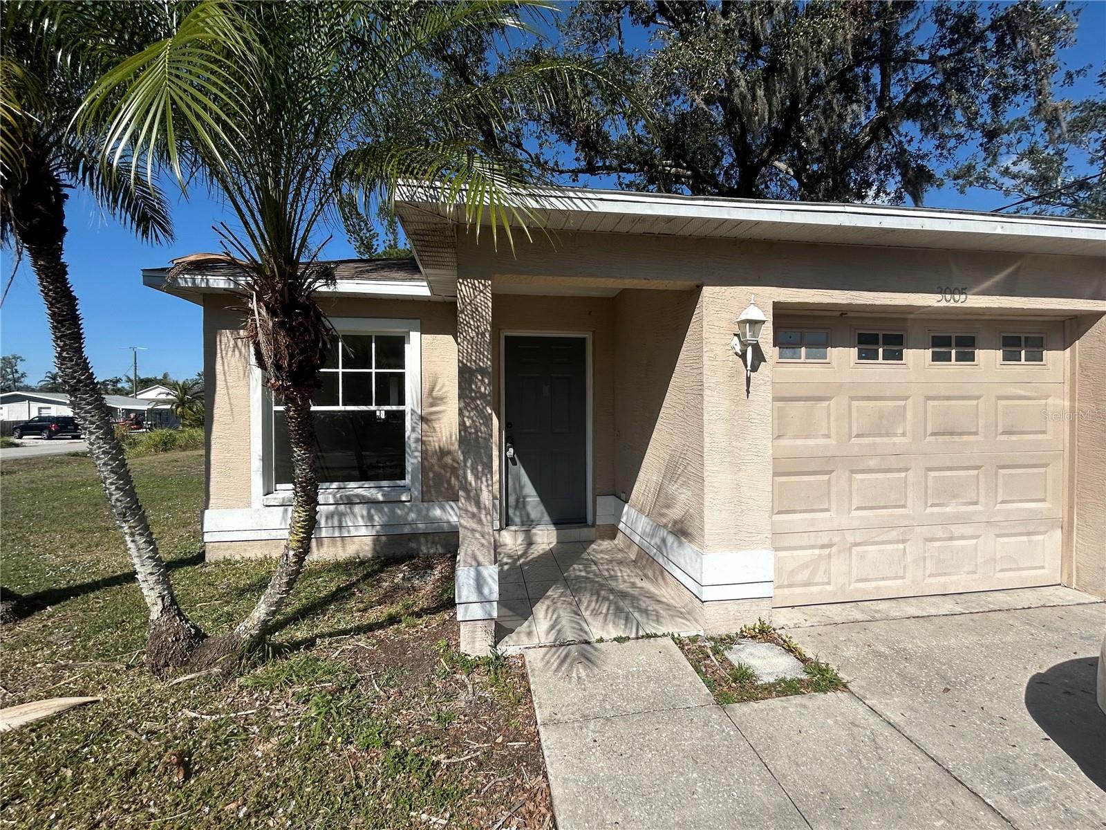 3005 Hillview St Property Photo 1