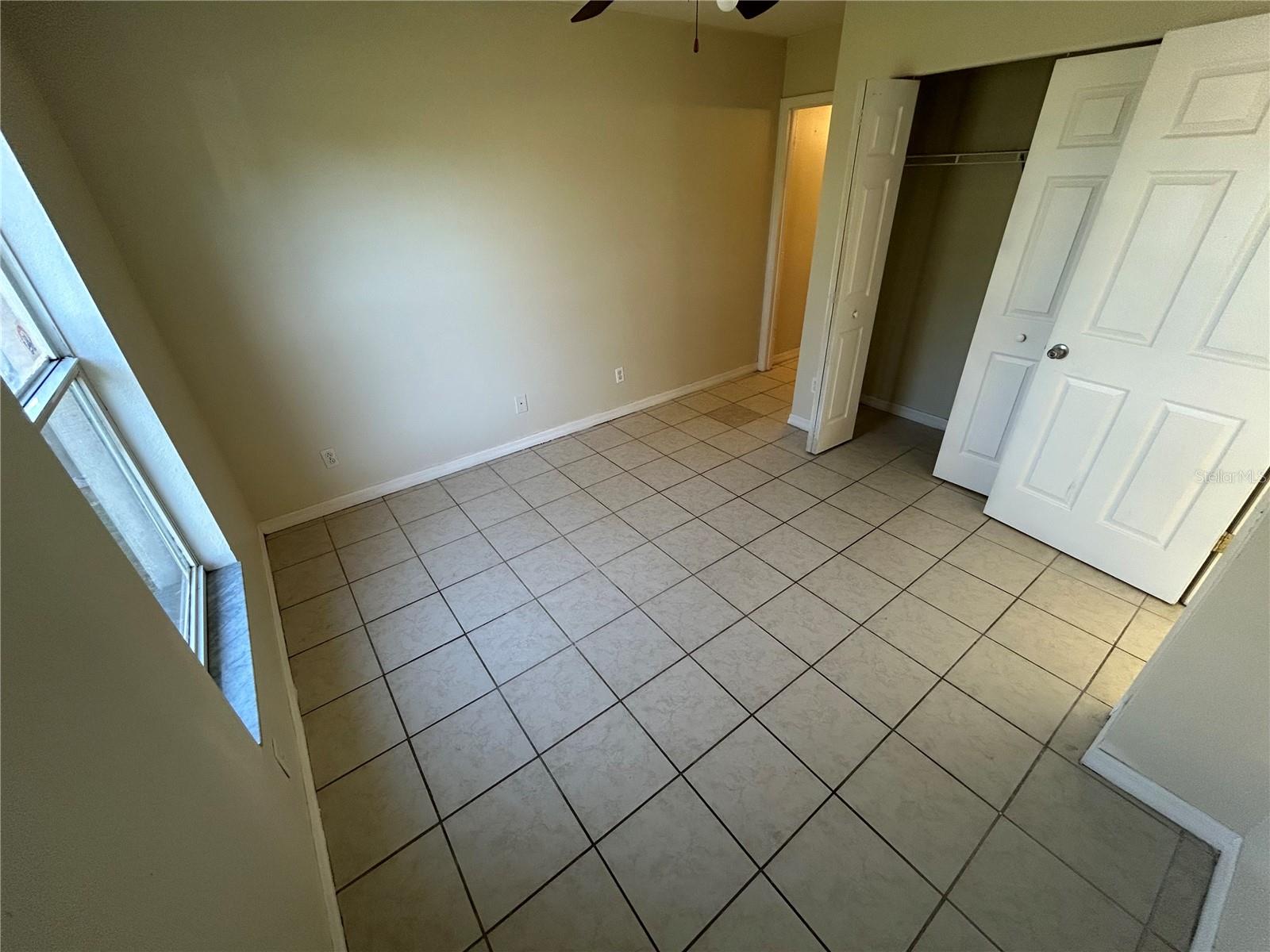 3005 Hillview St Property Photo 4