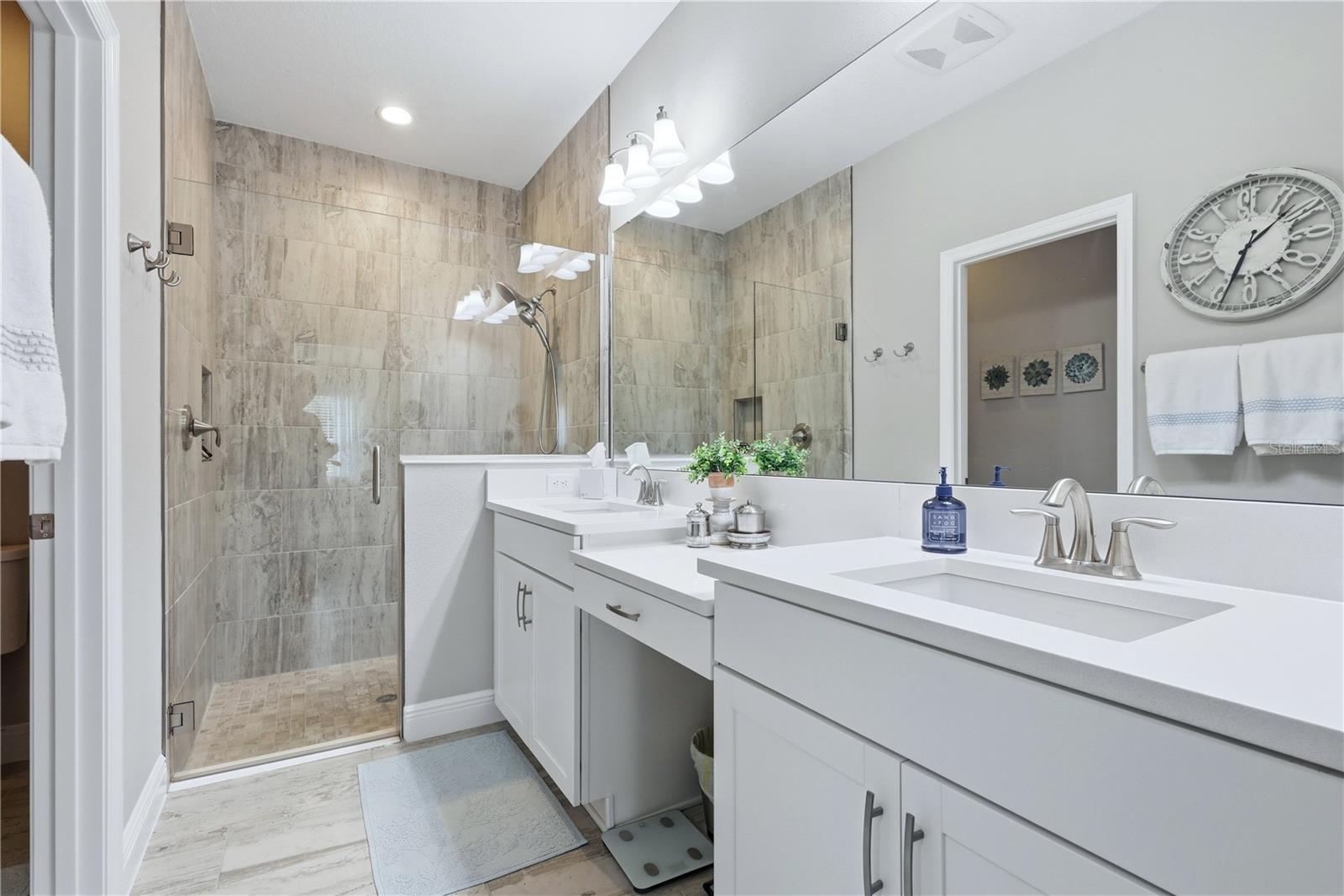 12594 Oak Hill Way Property Photo 19