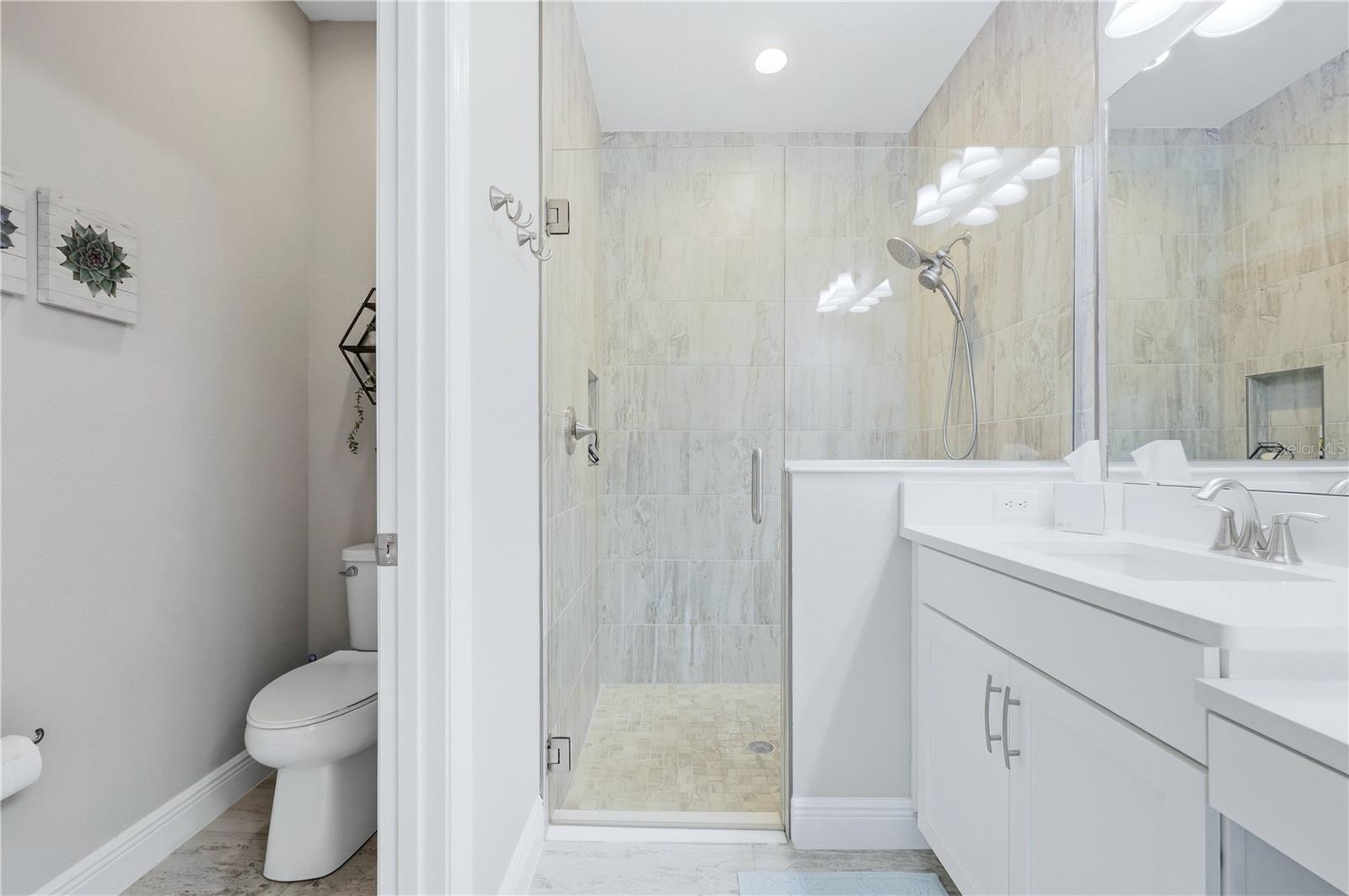 12594 Oak Hill Way Property Photo 20