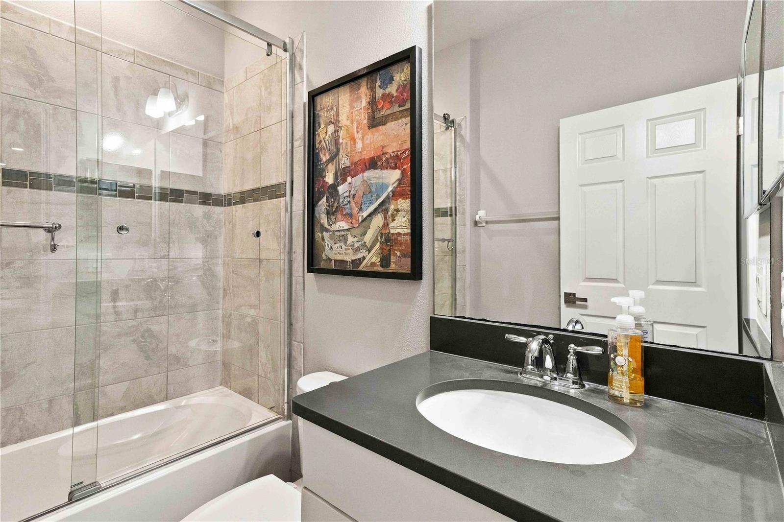 2117 Lake Waters Pl Property Photo 13