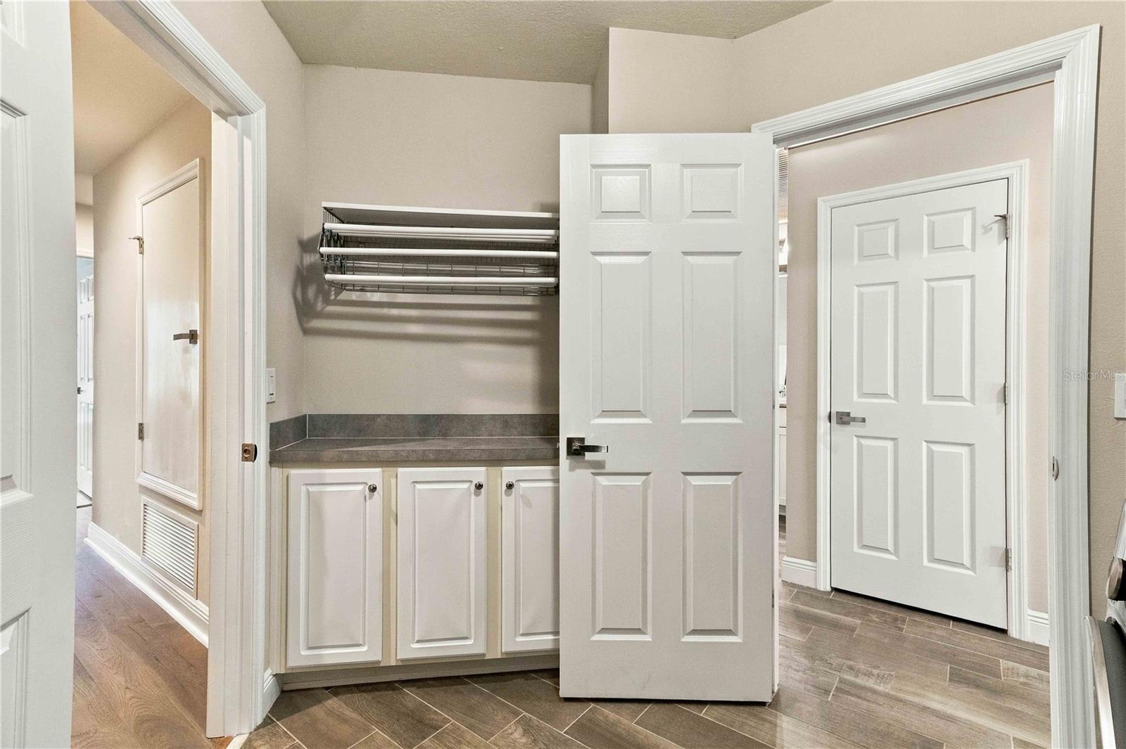 2117 Lake Waters Pl Property Photo 19