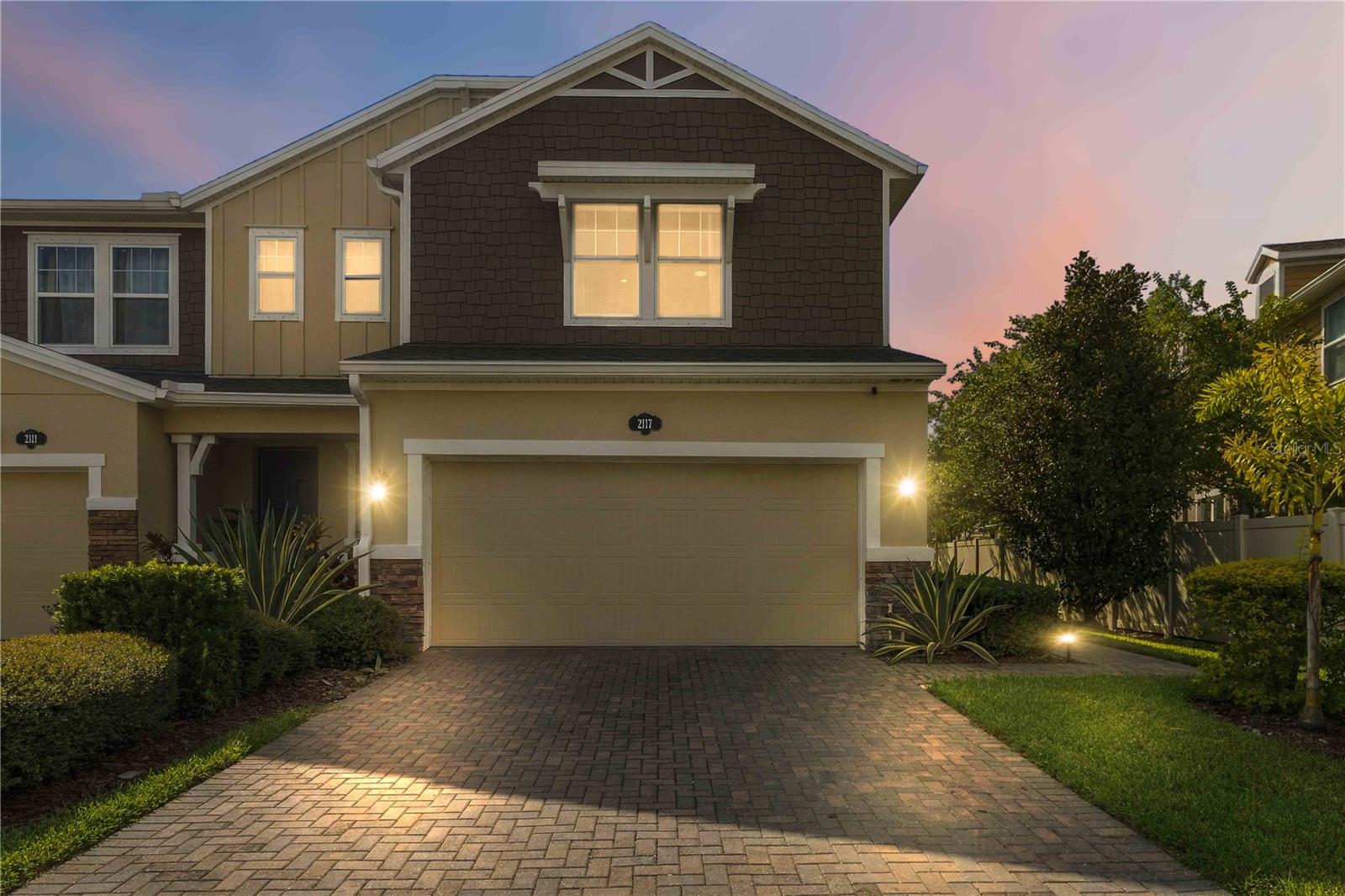 2117 Lake Waters Pl Property Photo 32