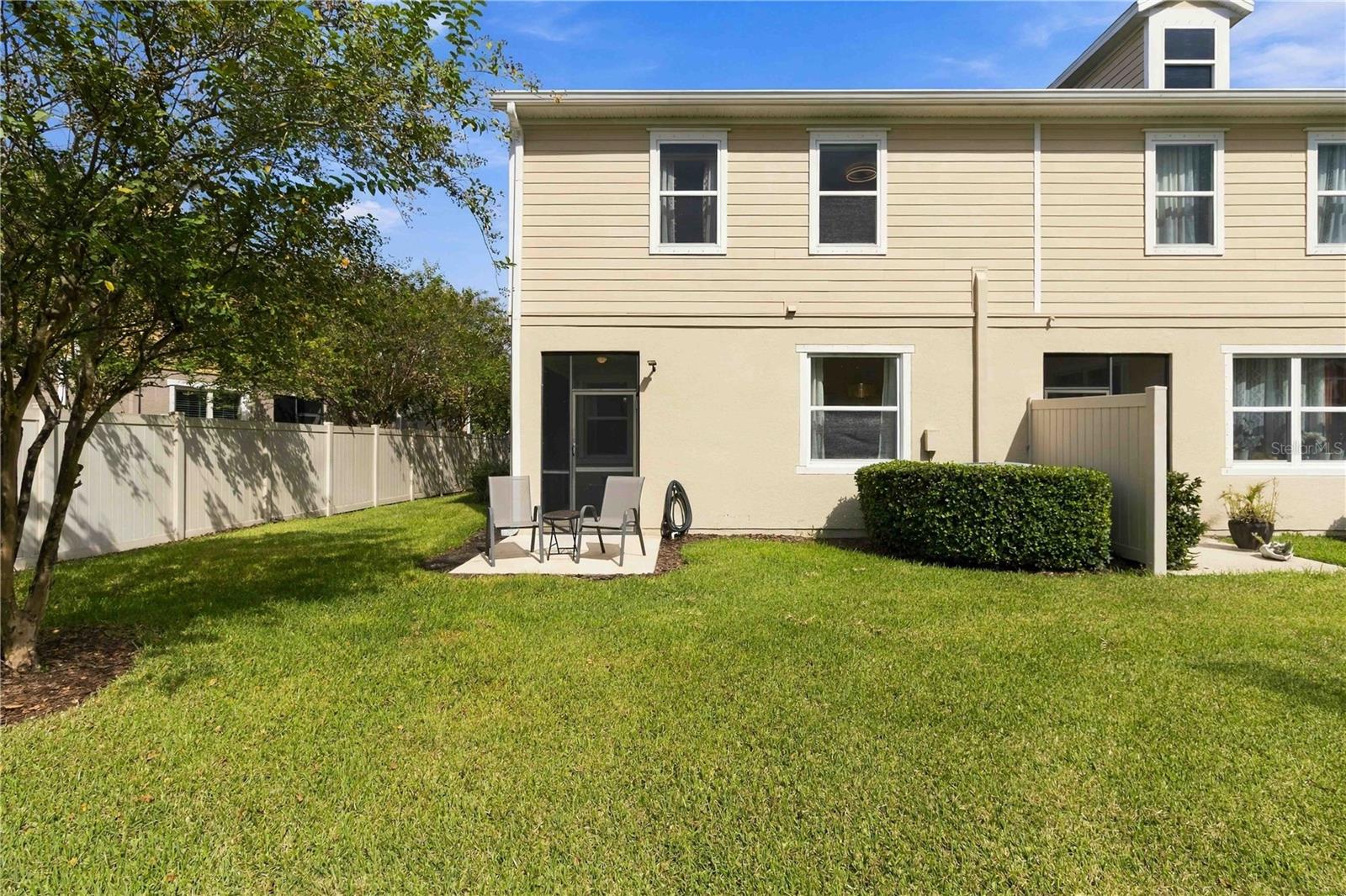 2117 Lake Waters Pl Property Photo 36