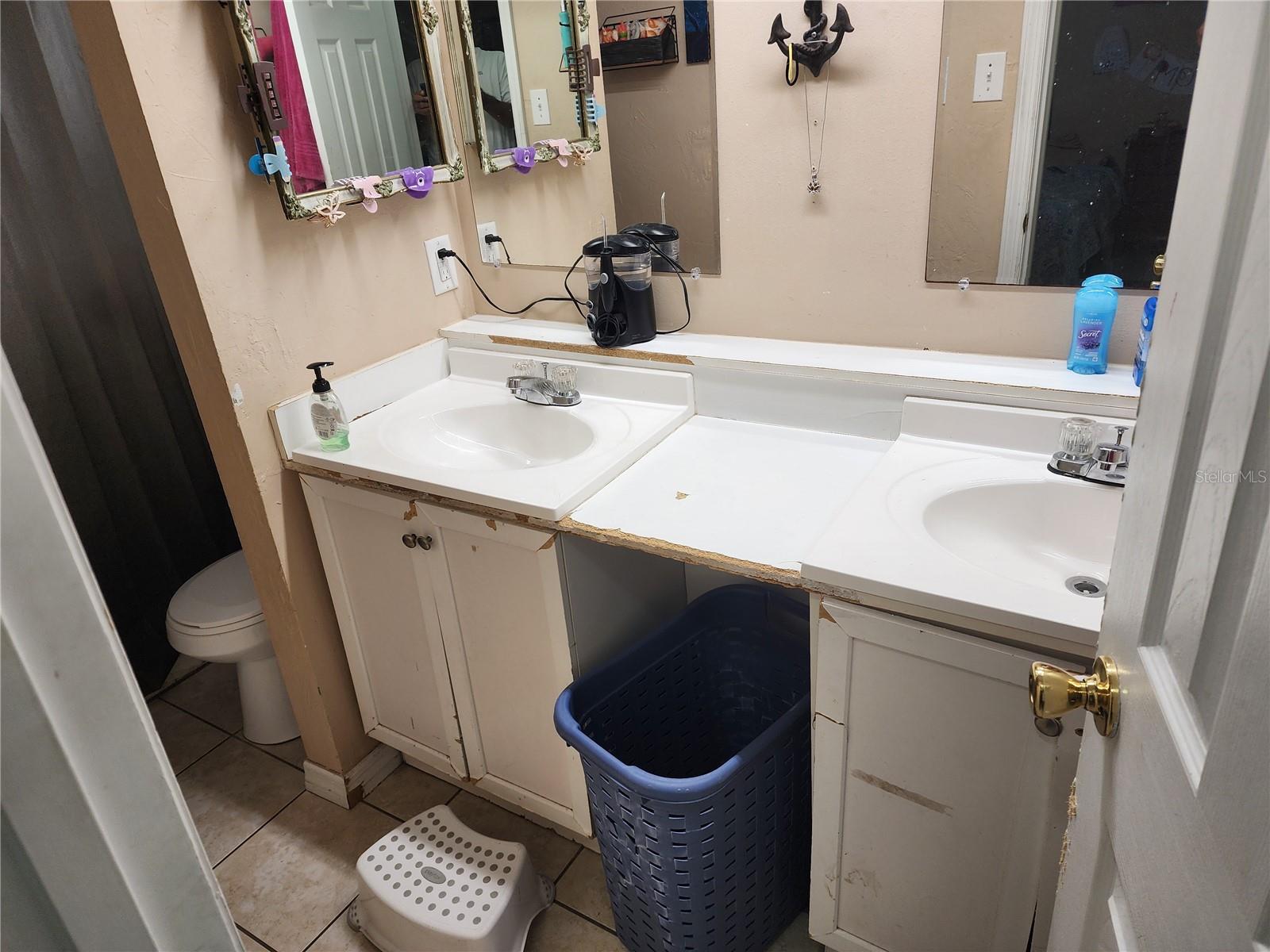22094 Kimble Ave Property Photo 4