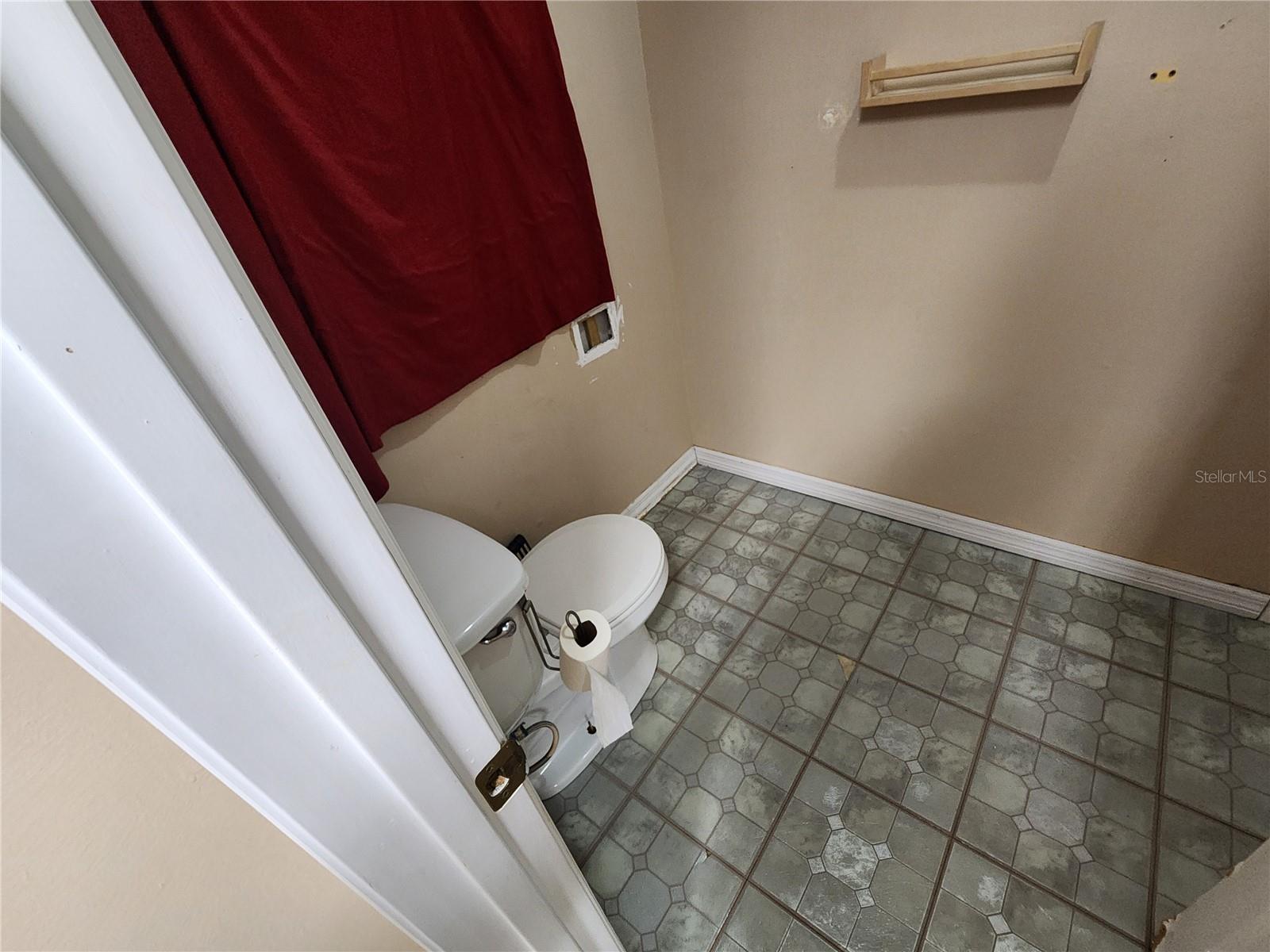 22094 Kimble Ave Property Photo 13