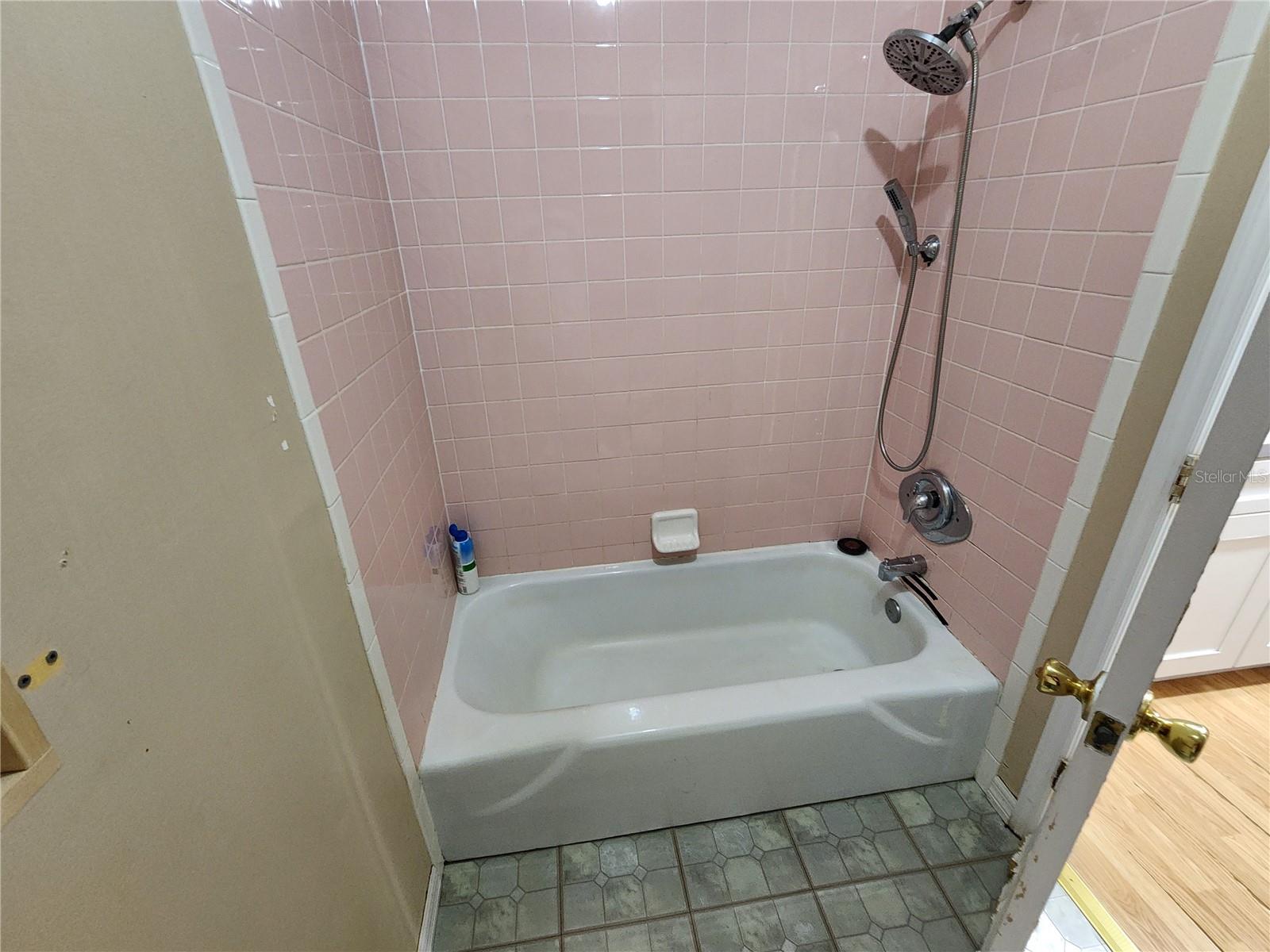 22094 Kimble Ave Property Photo 14