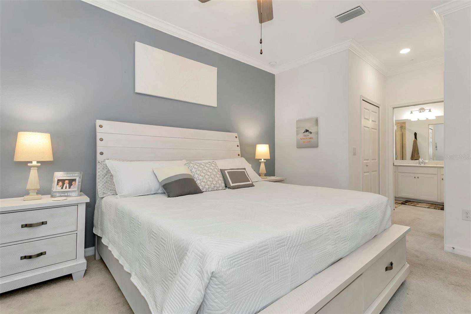 18028 Gawthrop Dr #402 Property Photo 8