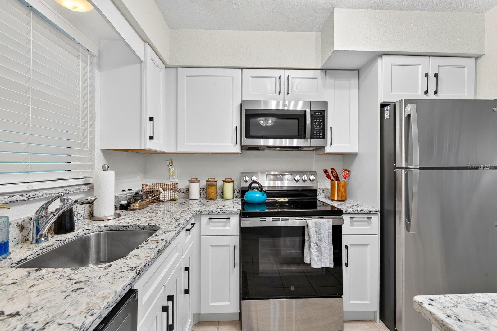 611 Gulf Dr N #a14 Property Photo 9