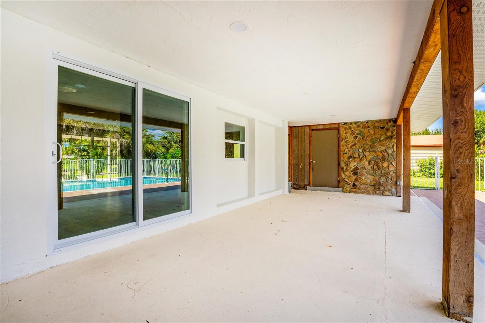 18321 Wolbrette Cir Property Photo 46