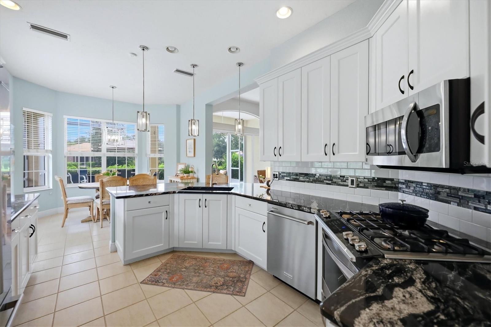 7319 Windemere Ln Property Photo 10