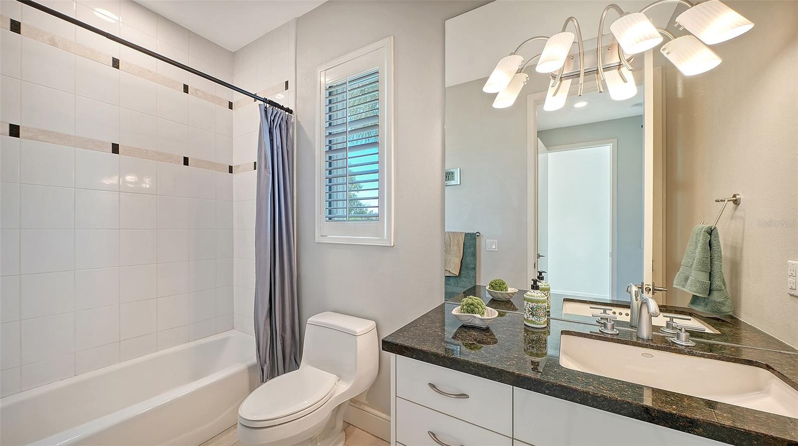 3718 Sandspur Ln Property Photo 26