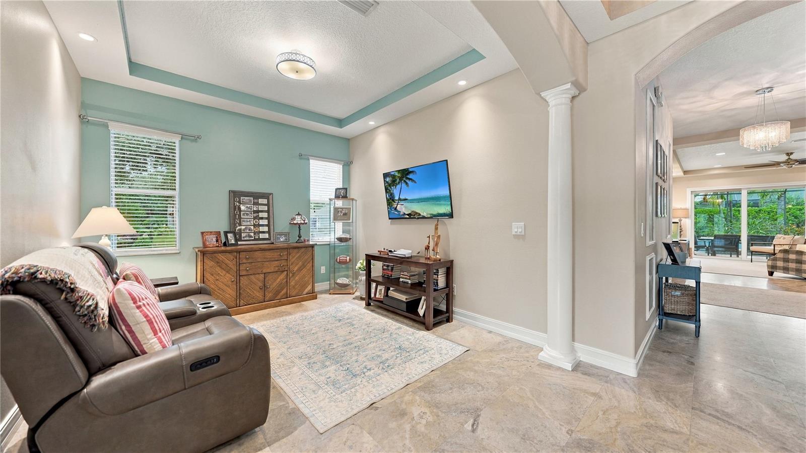 11403 Gramercy Park Ave Property Photo 6
