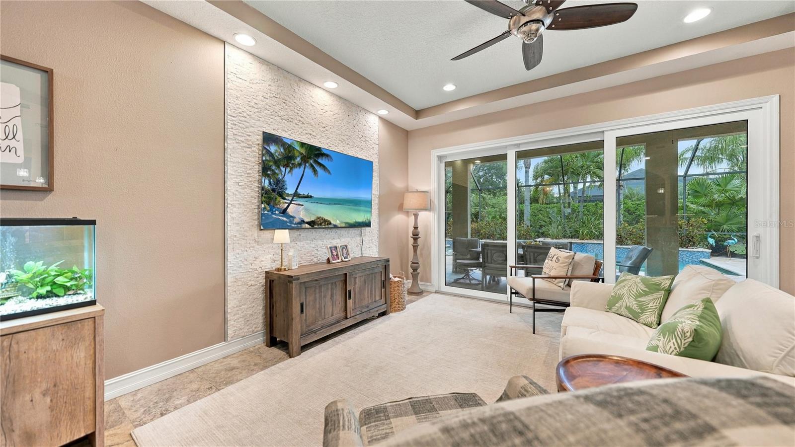 11403 Gramercy Park Ave Property Photo 12