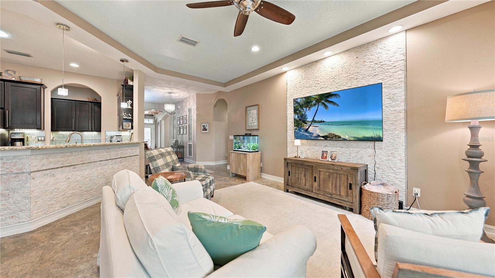 11403 Gramercy Park Ave Property Photo 14