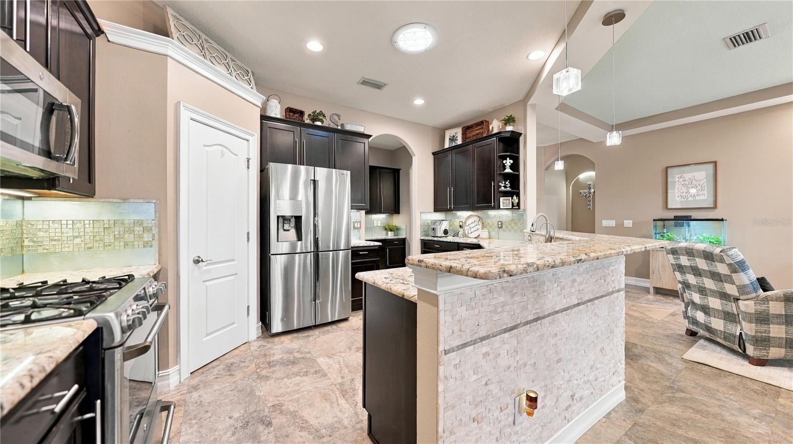11403 Gramercy Park Ave Property Photo 15