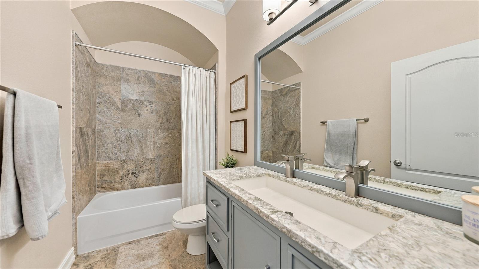 11403 Gramercy Park Ave Property Photo 27