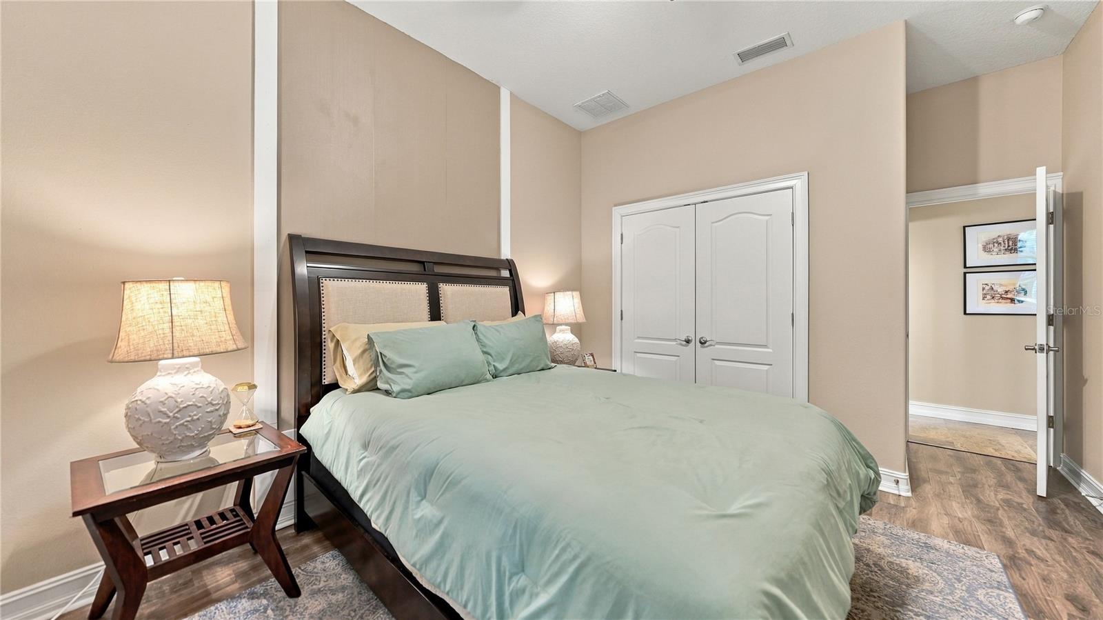 11403 Gramercy Park Ave Property Photo 31