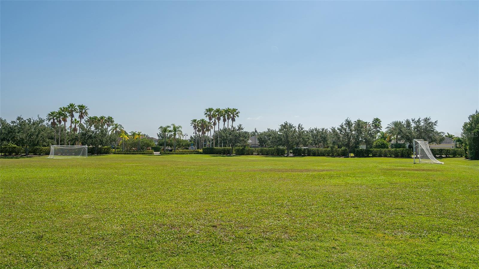 11403 Gramercy Park Ave Property Photo 51
