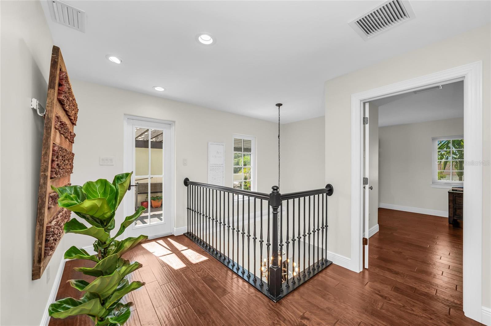301 Ponce De Leon Ave Property Photo 22