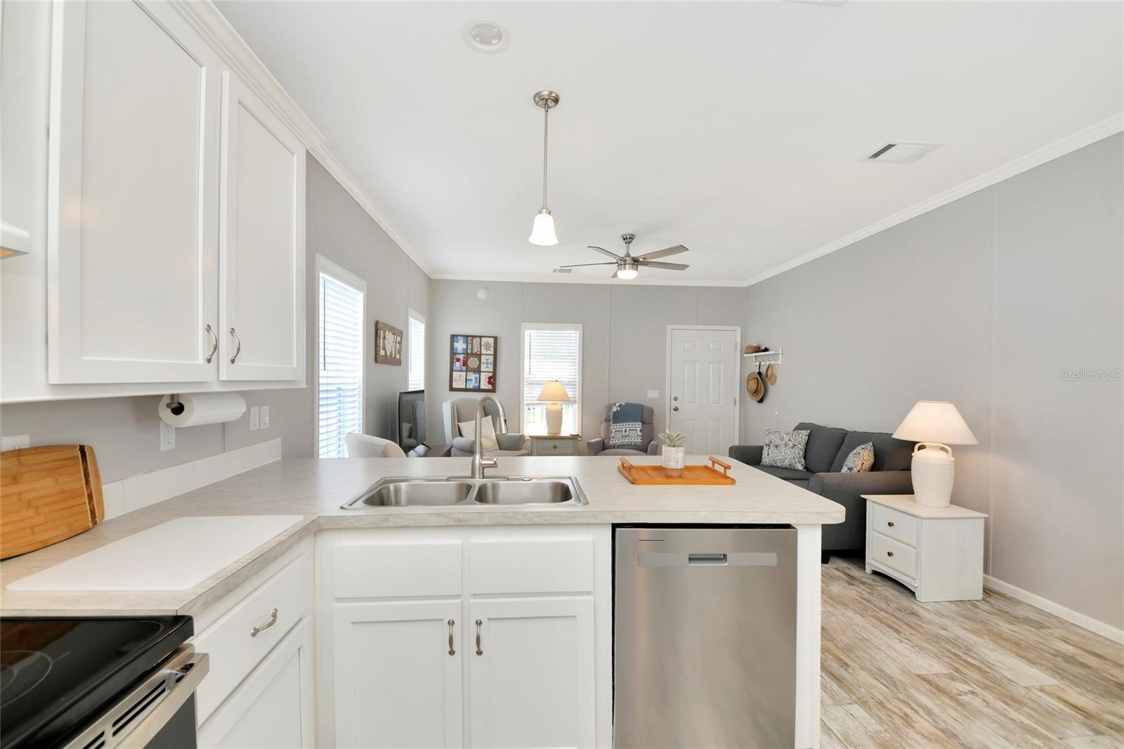 6843 Hikina Dr Property Photo 11