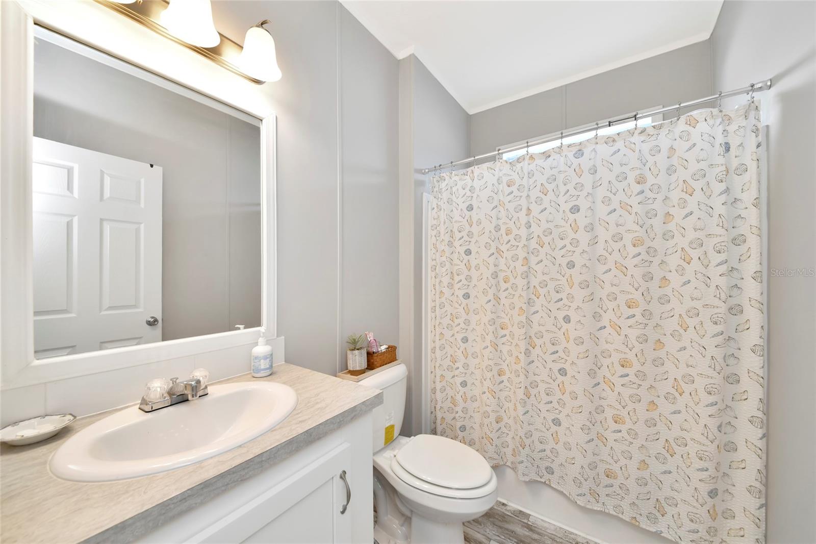 6843 Hikina Dr Property Photo 24
