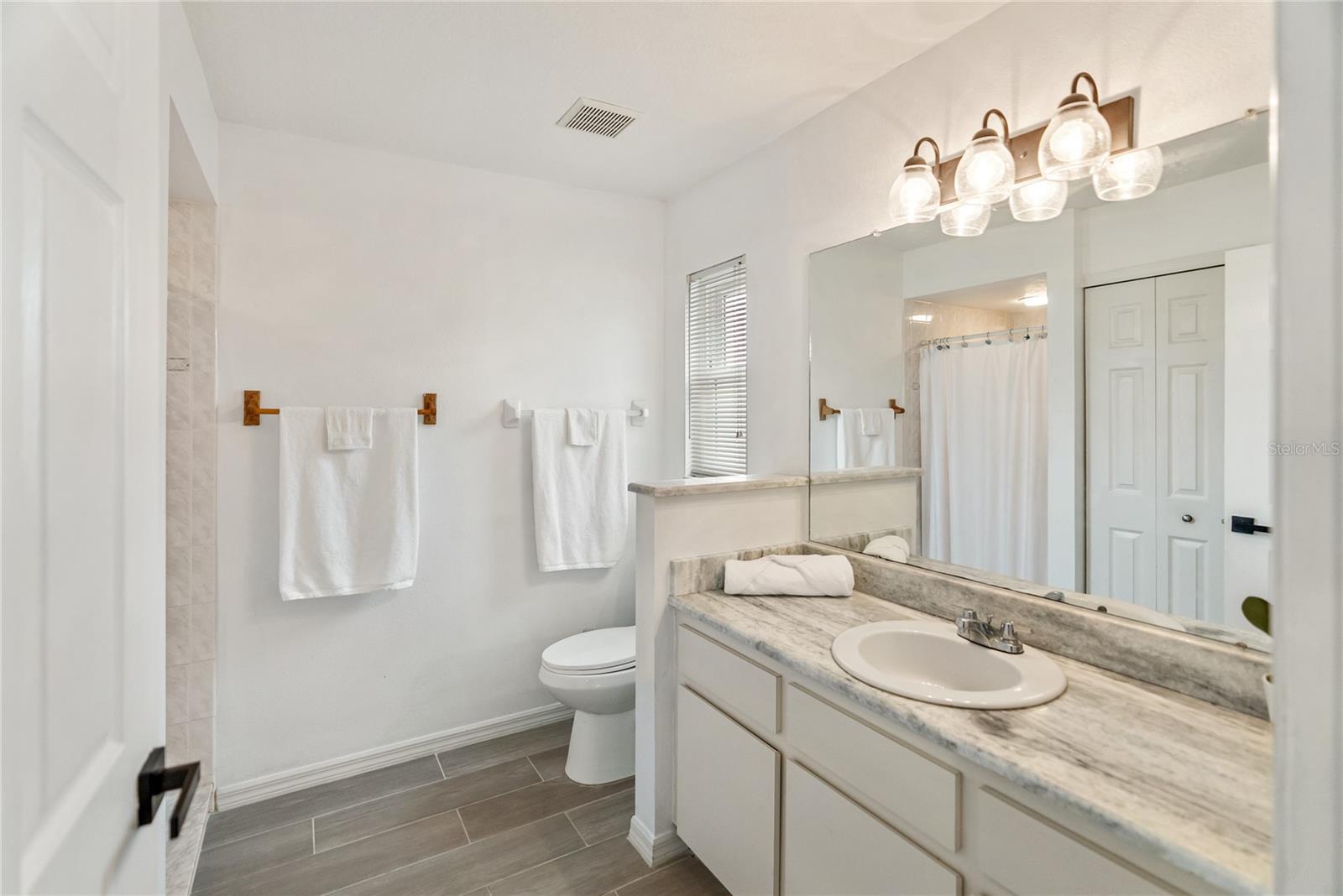 4268 Mulgrave Ave Property Photo 22