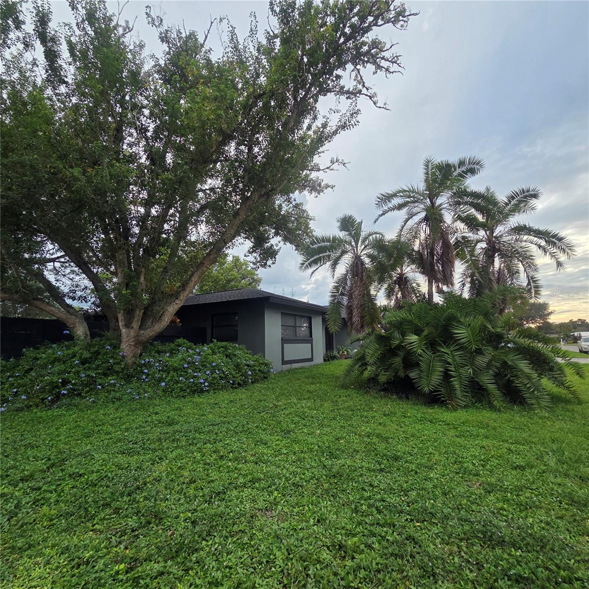 1801 Mid Ocean Cir Property Photo 1