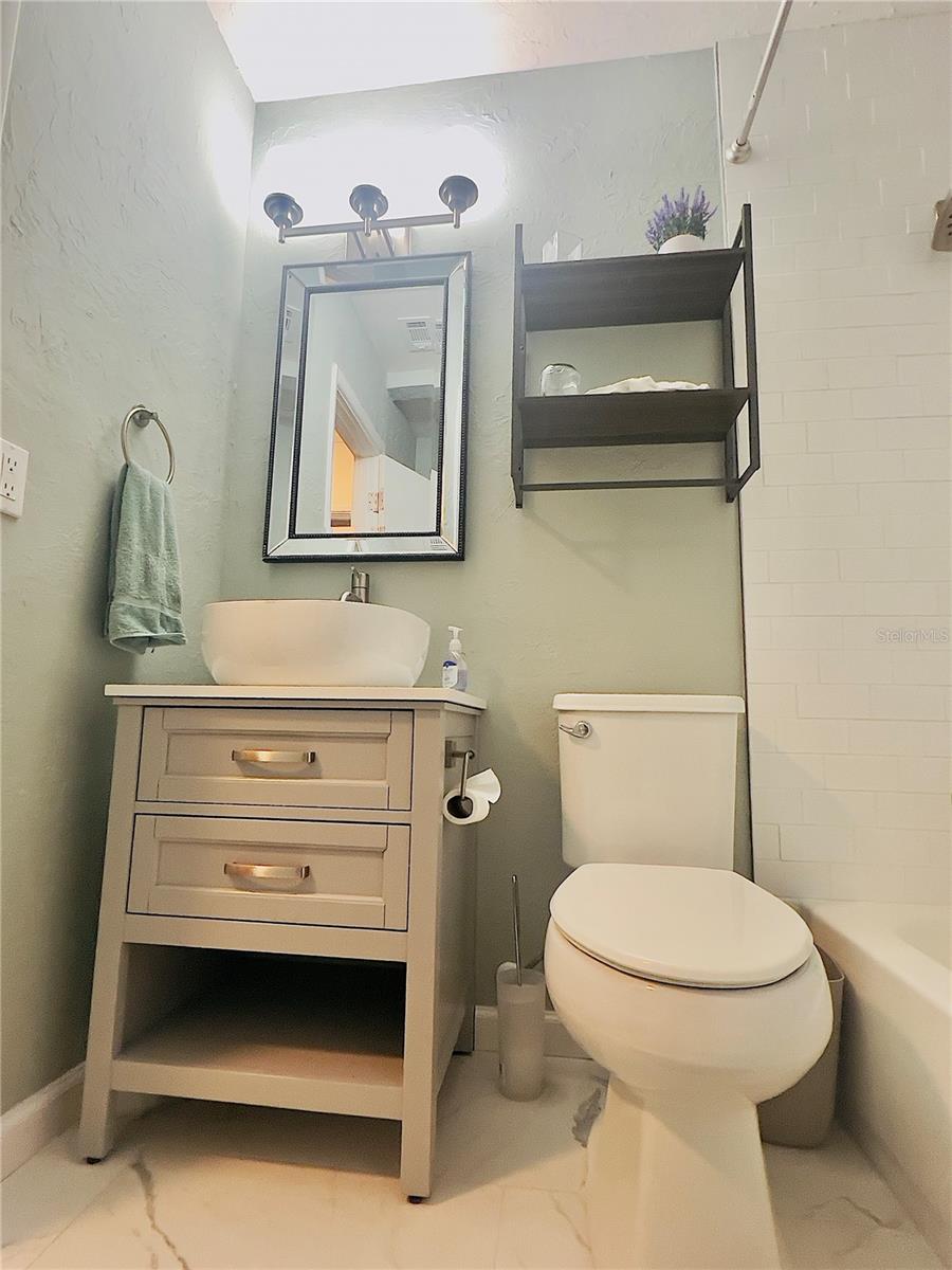 2545 Browning St Property Photo 10