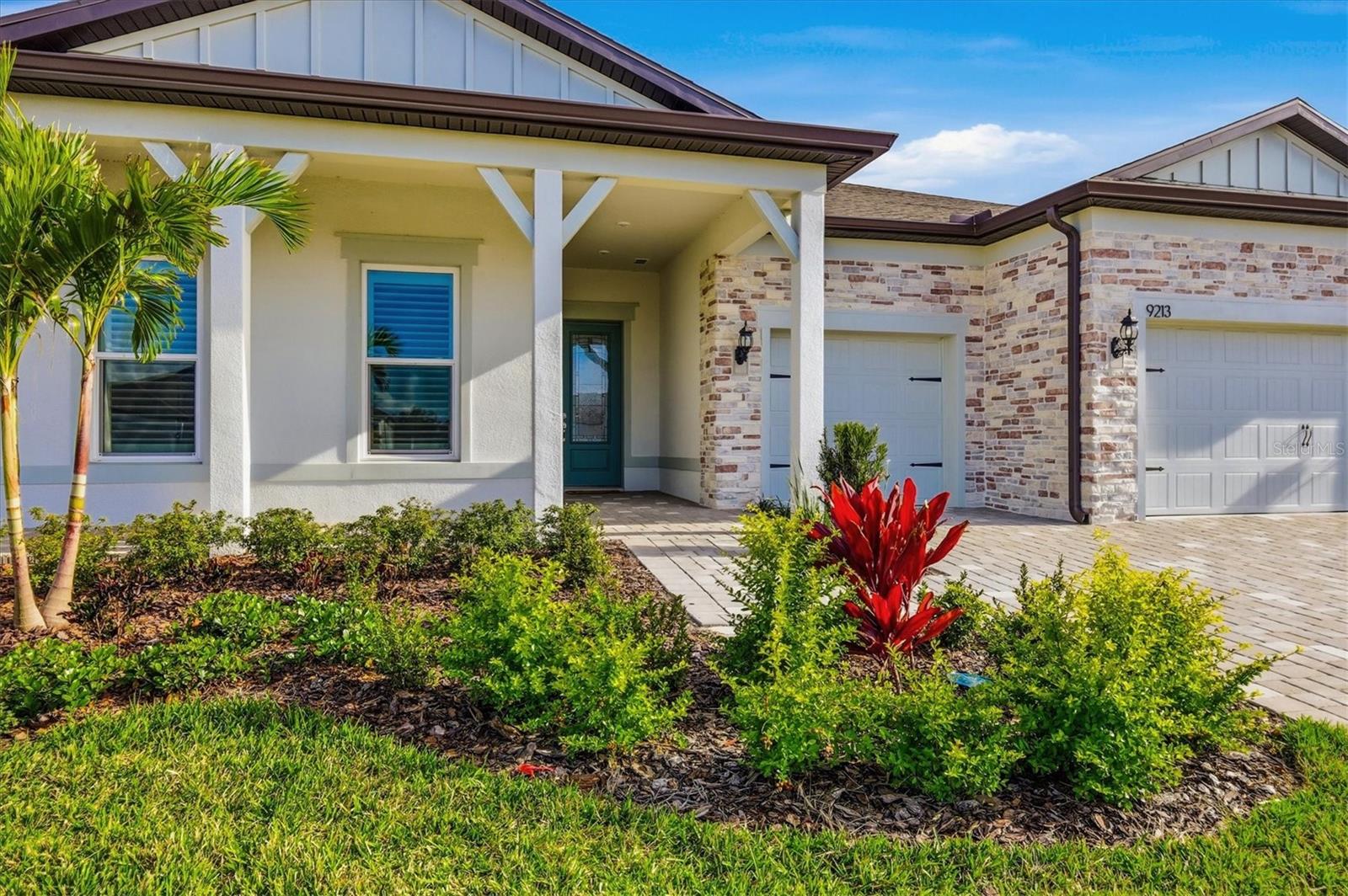 9213 Sand Dune Cv Property Photo 3