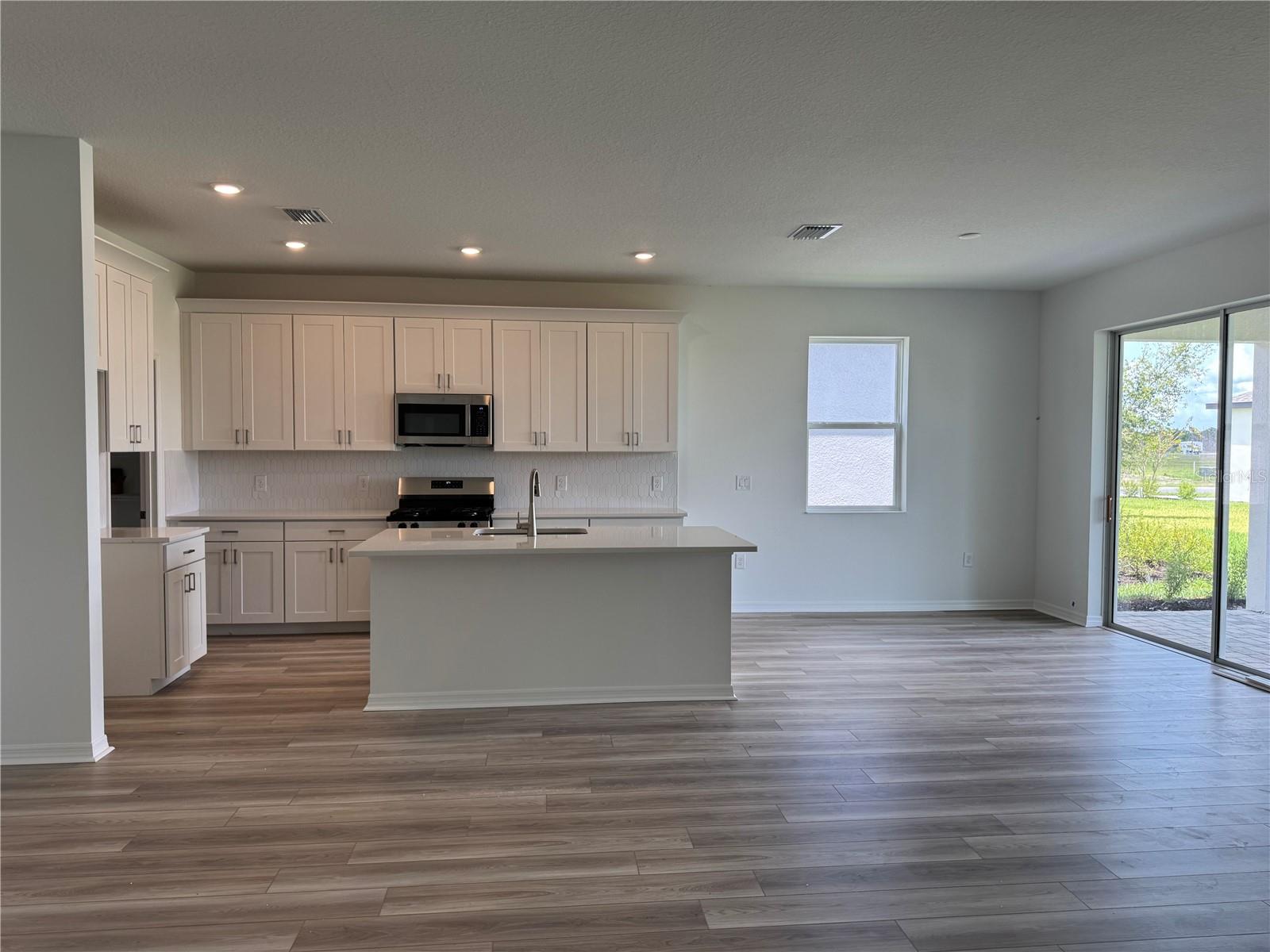 8708 Canard Cv Property Photo 7