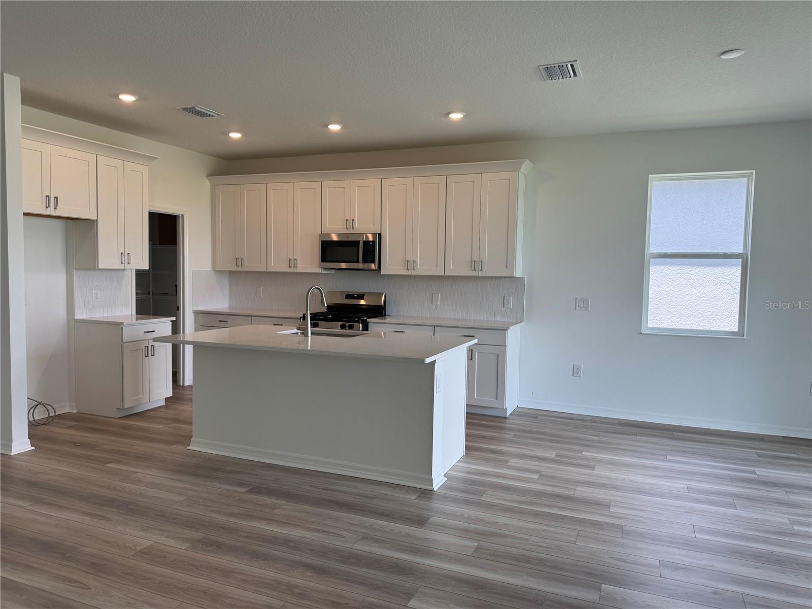 8708 Canard Cv Property Photo 8