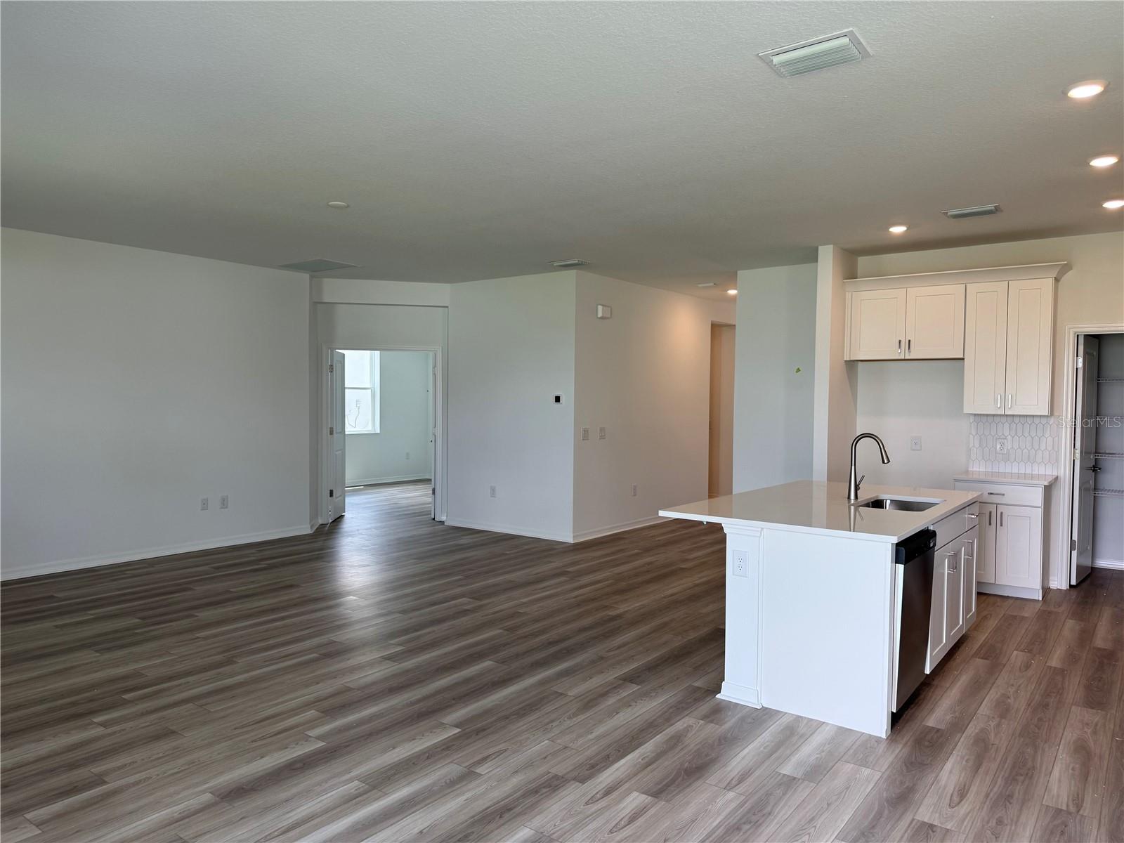 8708 Canard Cv Property Photo 9