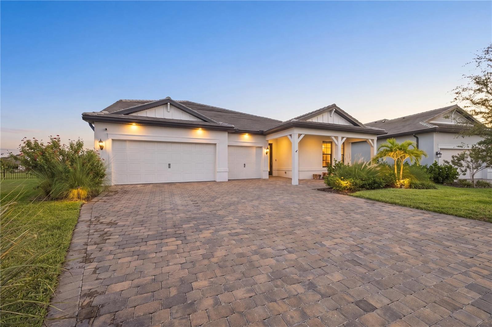 5839 Silverside Pine Ct Property Photo 3