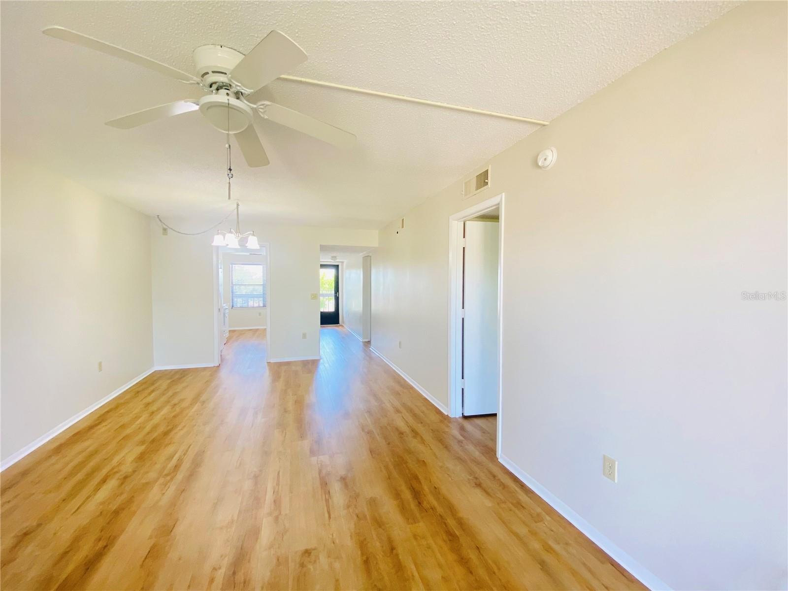 505 30th Ave W #e406 Property Photo 27