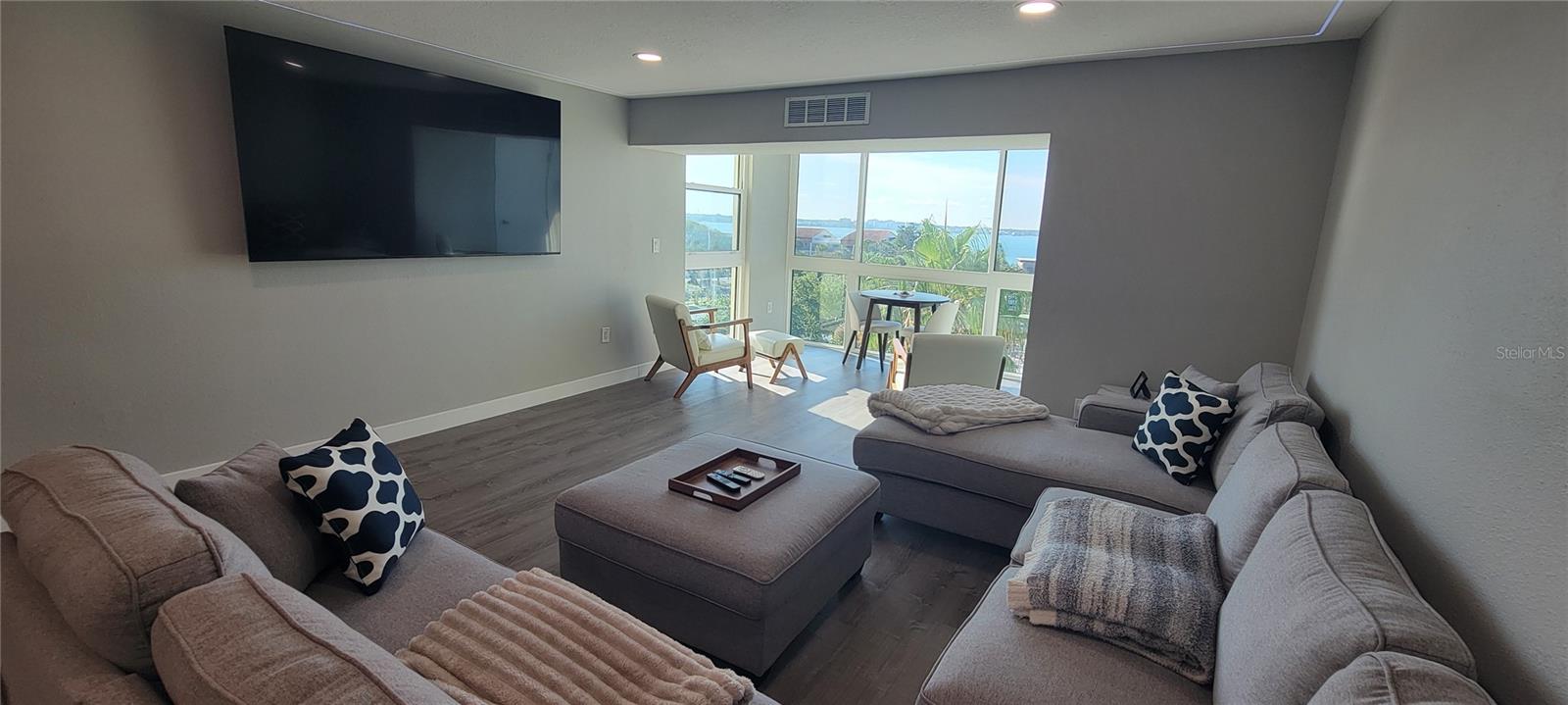 800 S Gulfview Blvd #508 Property Photo 27