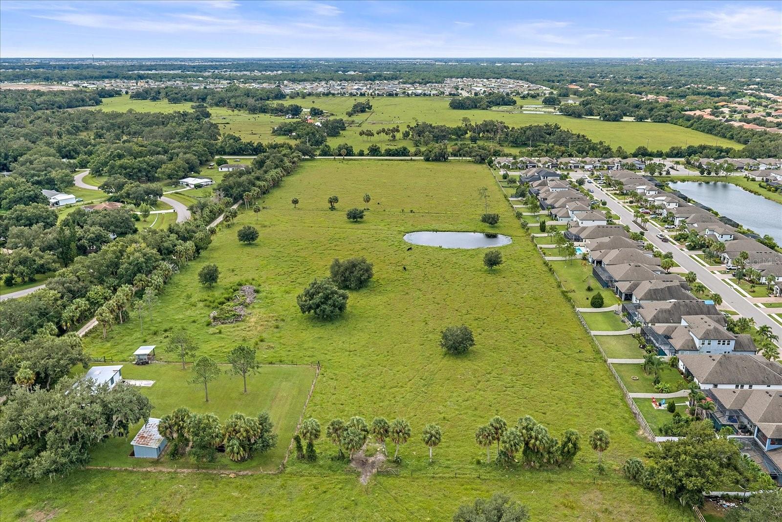 1033 Whimbrel Run Property Photo 3