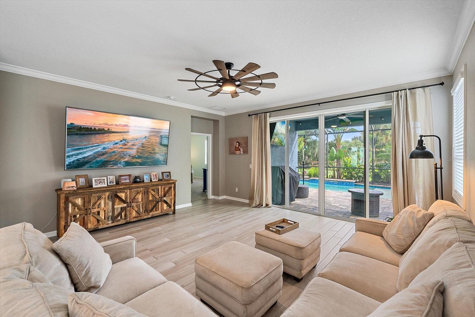 1033 Whimbrel Run Property Photo 16