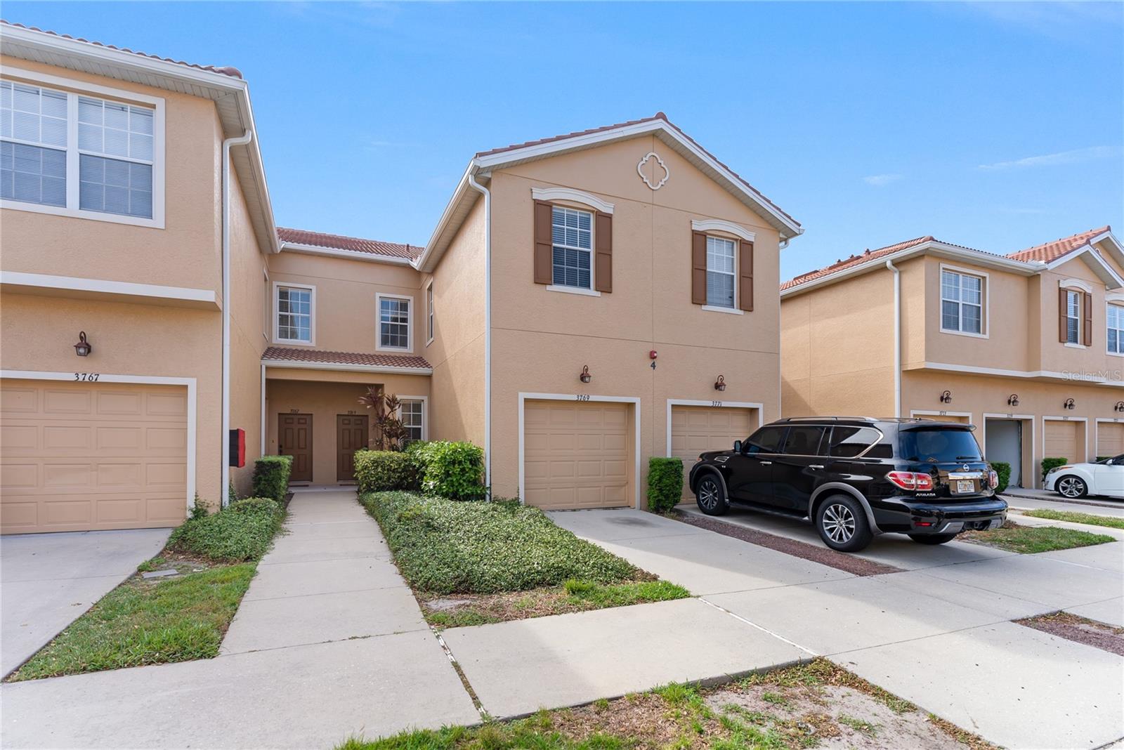 3769 PARKRIDGE CIR #4-103 Property Photo 1
