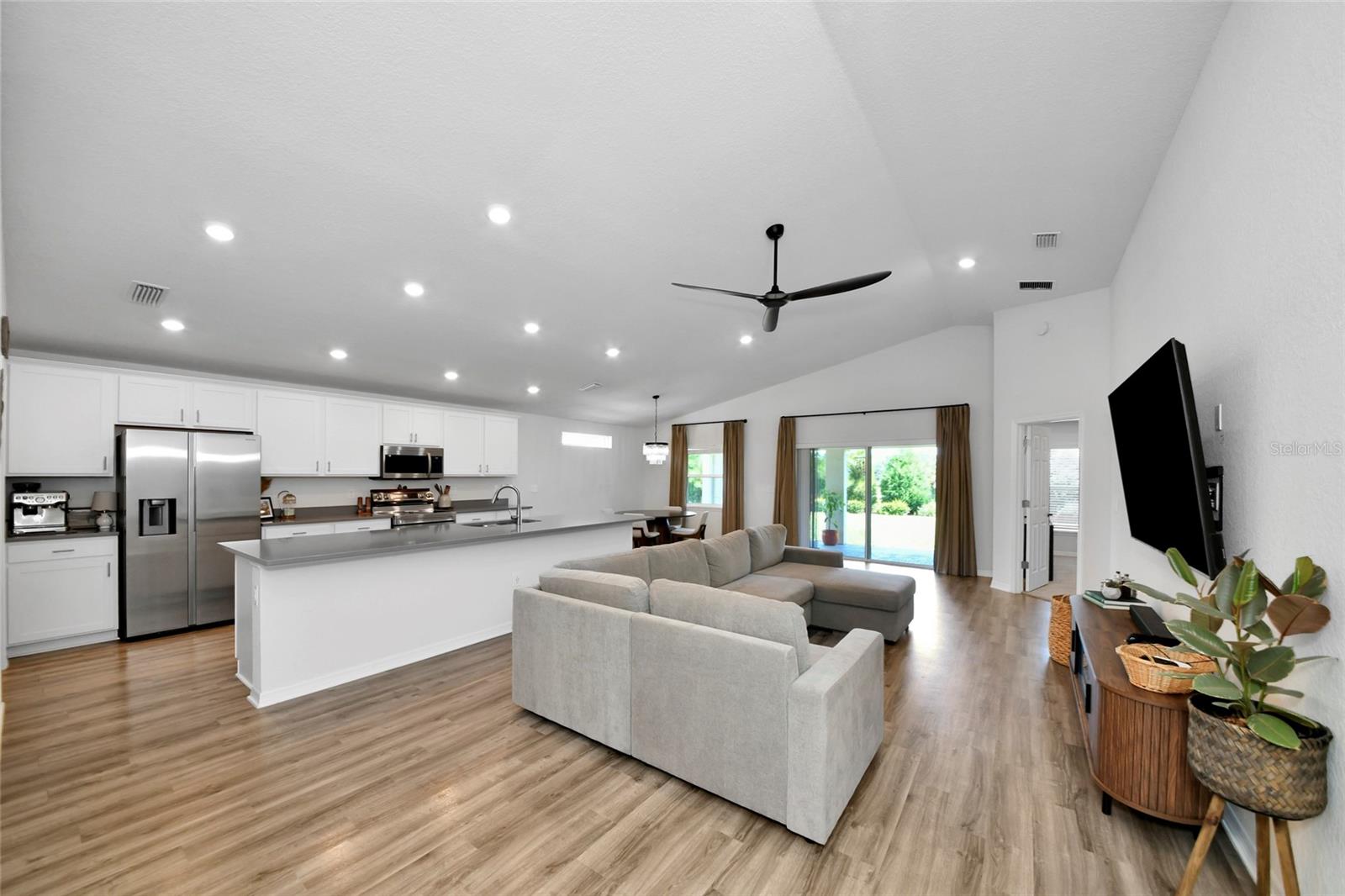 6528 166th Pl E Property Photo 11