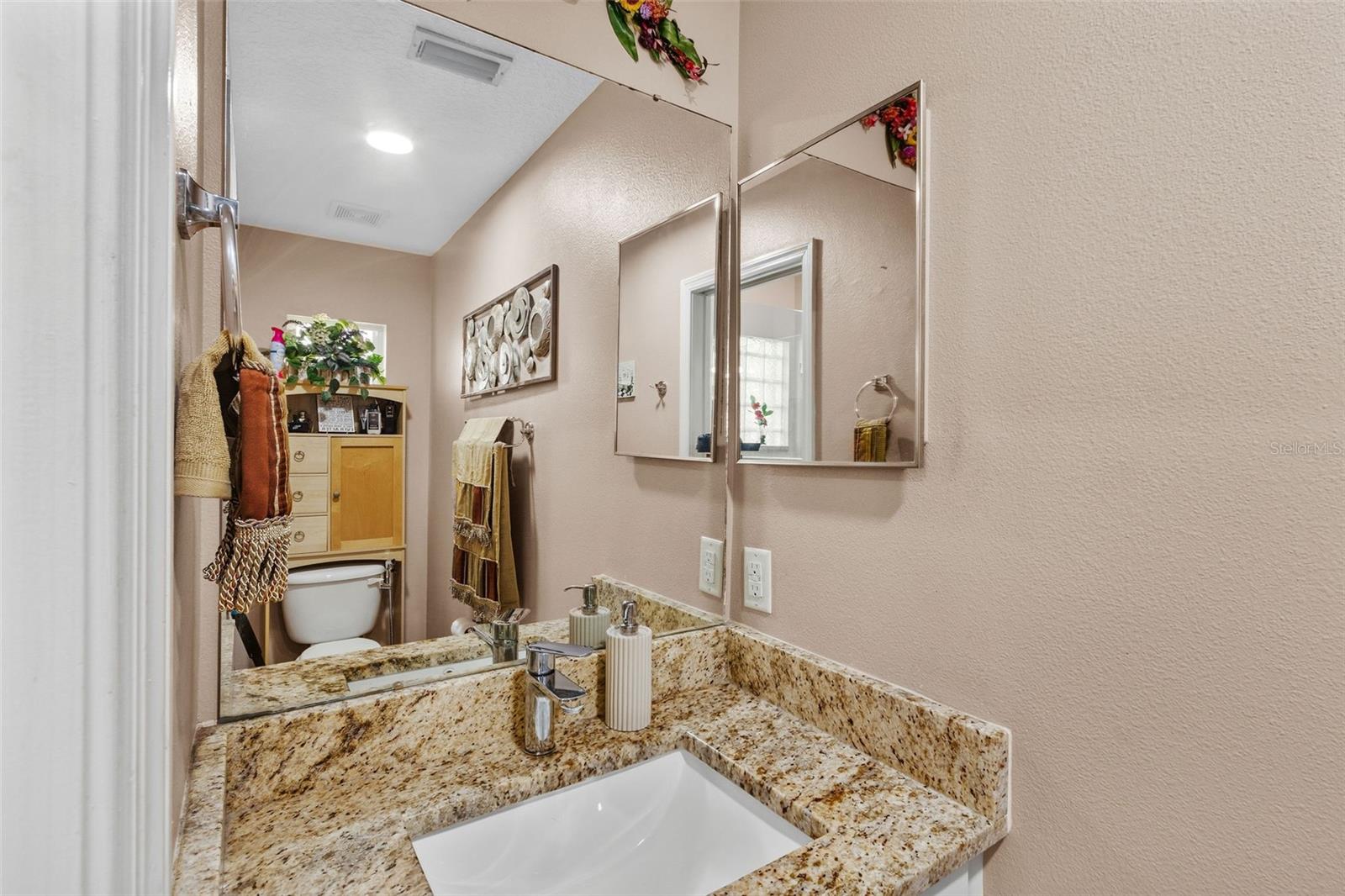 11530 Andy Dr Property Photo 36